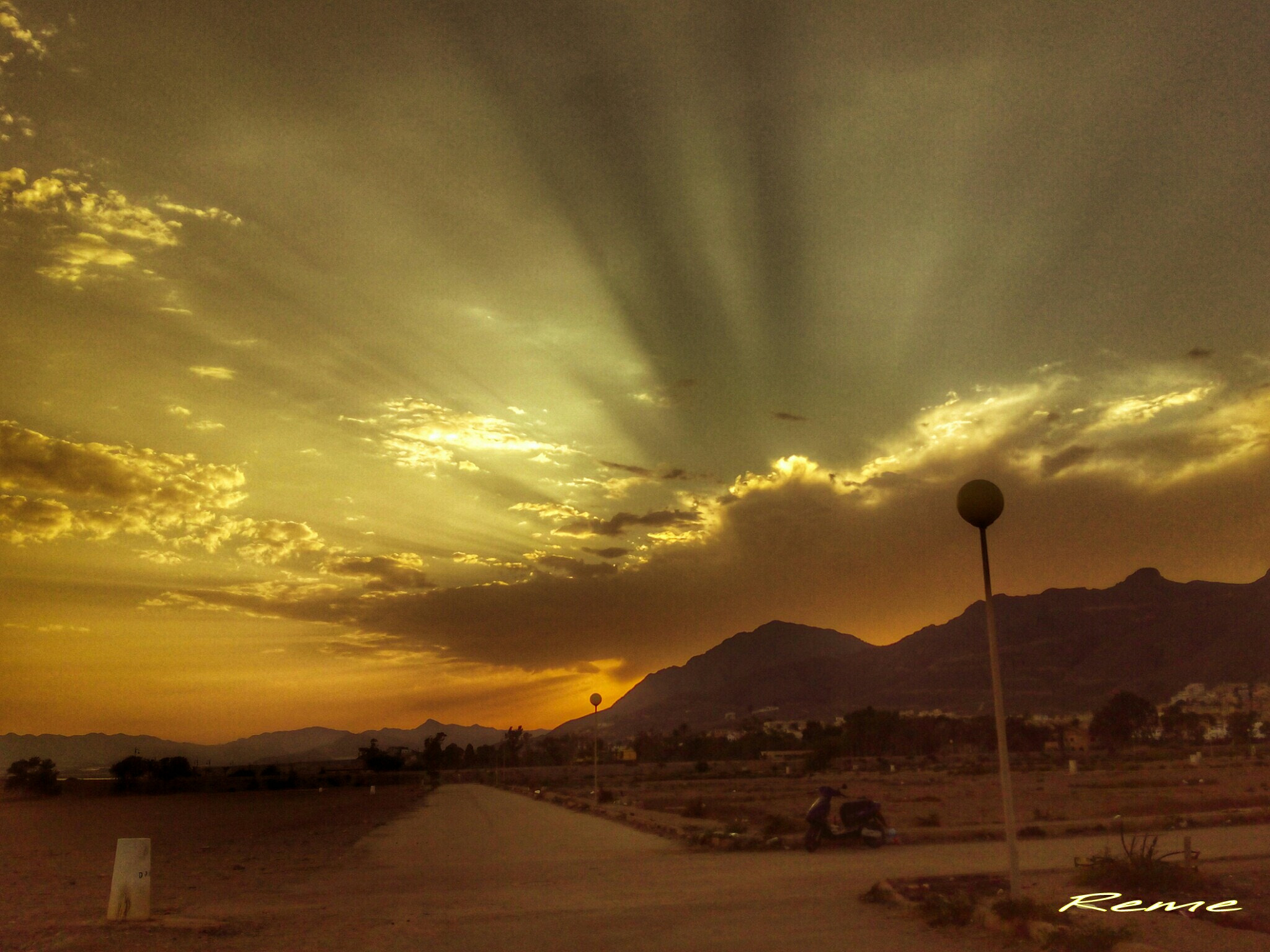 bq Aquaris E5 HD sample photo. Sunset photography