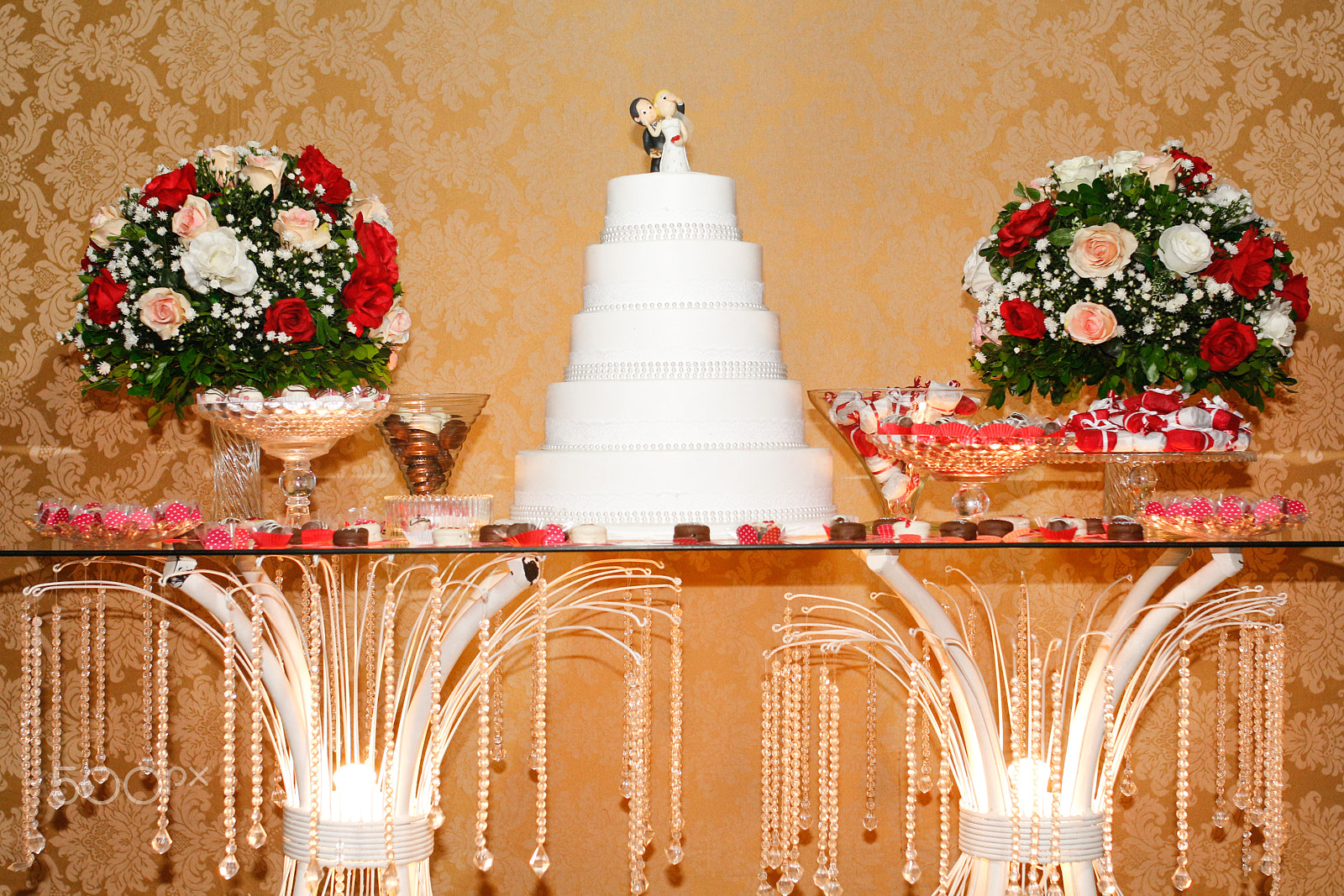 Sigma 35mm F1.4 DG HSM Art sample photo. Cake table - cristal photography