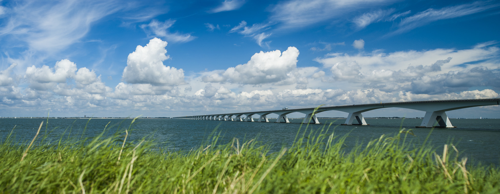 Sony Alpha DSLR-A200 sample photo. Zeelandbrug photography