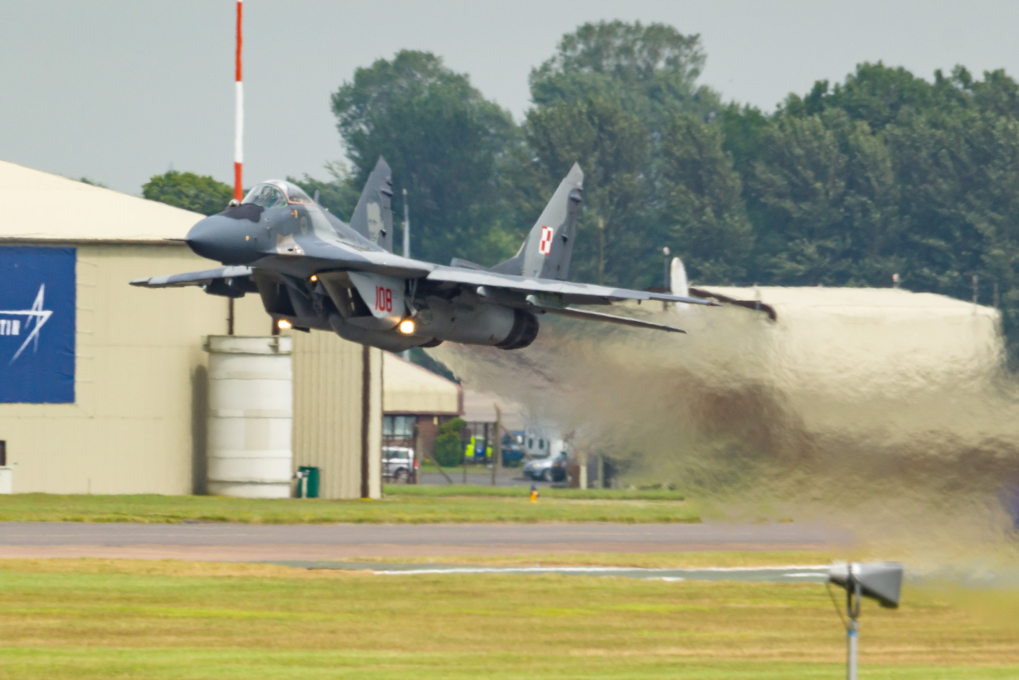 Sony SLT-A65 (SLT-A65V) + Sony 70-400mm F4-5.6 G SSM sample photo. Mig-29 jelly photography