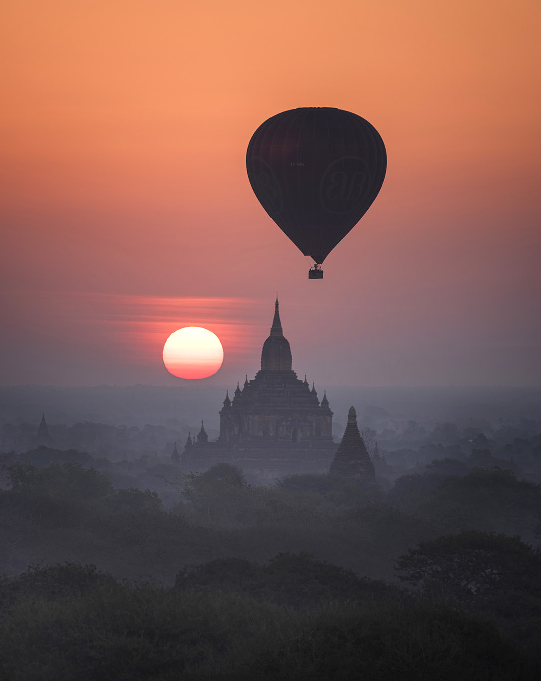 smc PENTAX-FA645 150-300mm F5.6 ED [IF] sample photo. Bagan balloon photography