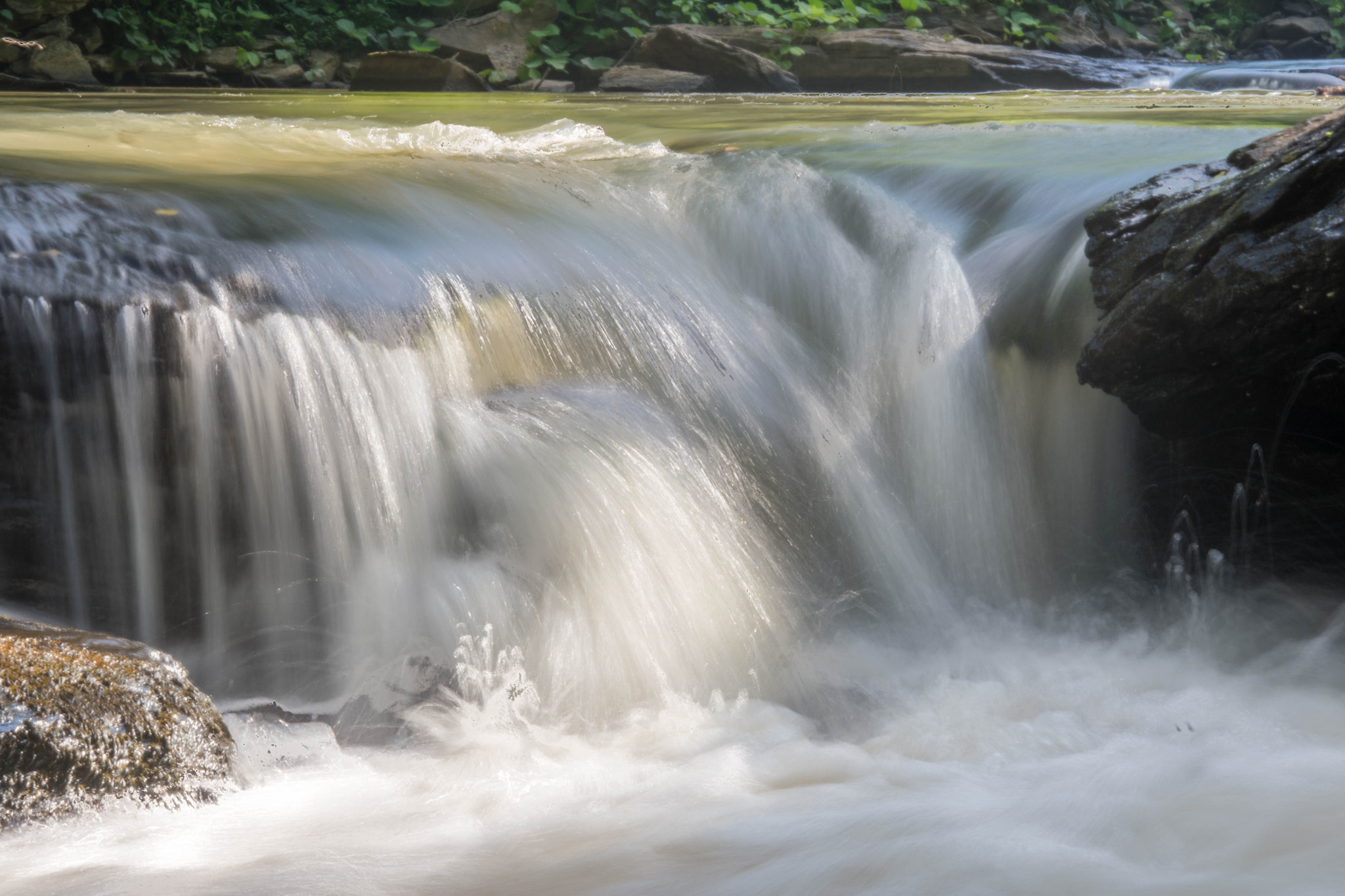 Nikon D7100 + AF Zoom-Nikkor 28-85mm f/3.5-4.5 sample photo. Small falls photography