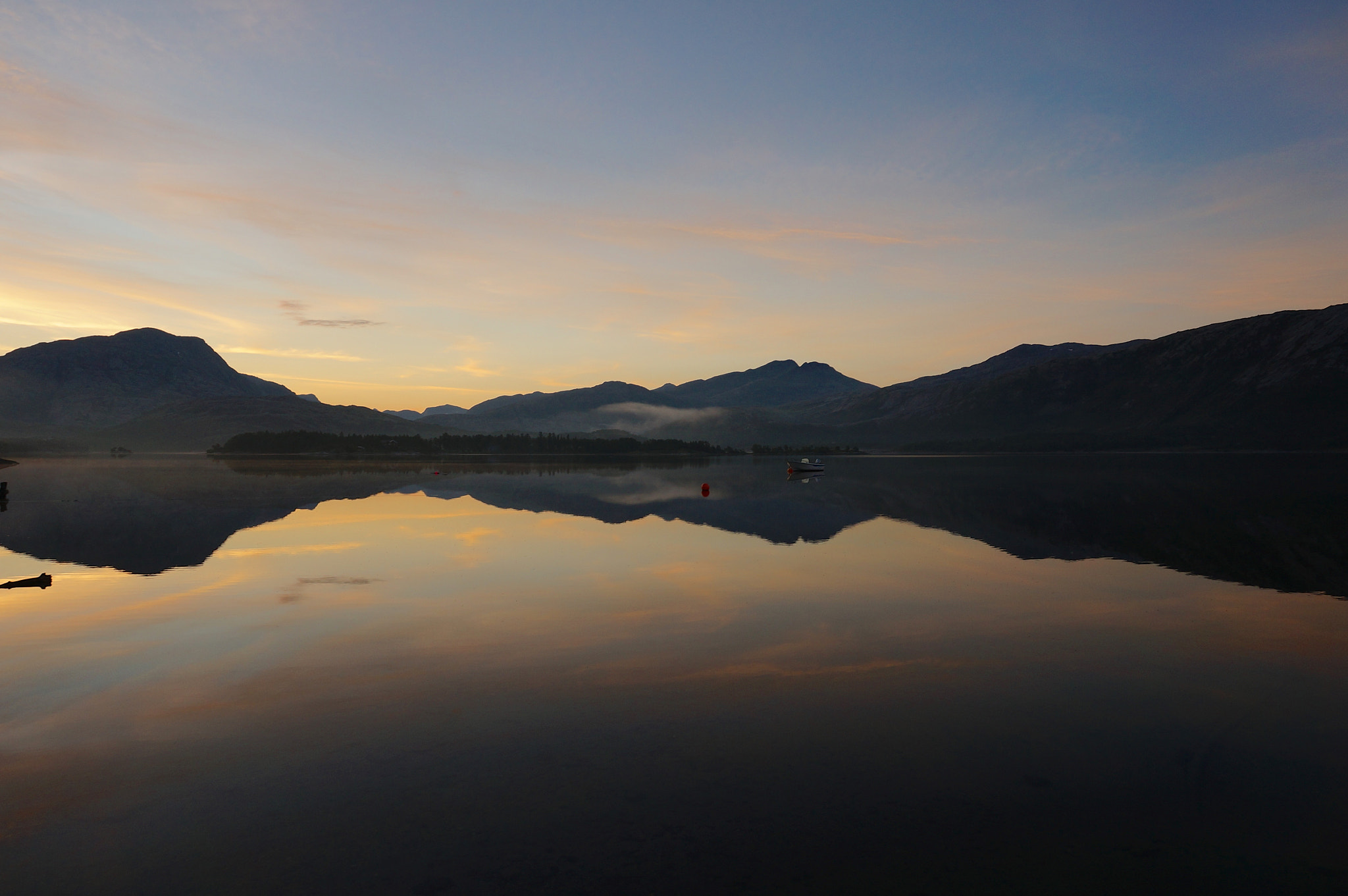 Sony Alpha NEX-3N + Sony E 18-50mm F4-5.6 sample photo. Vatnvatnet photography