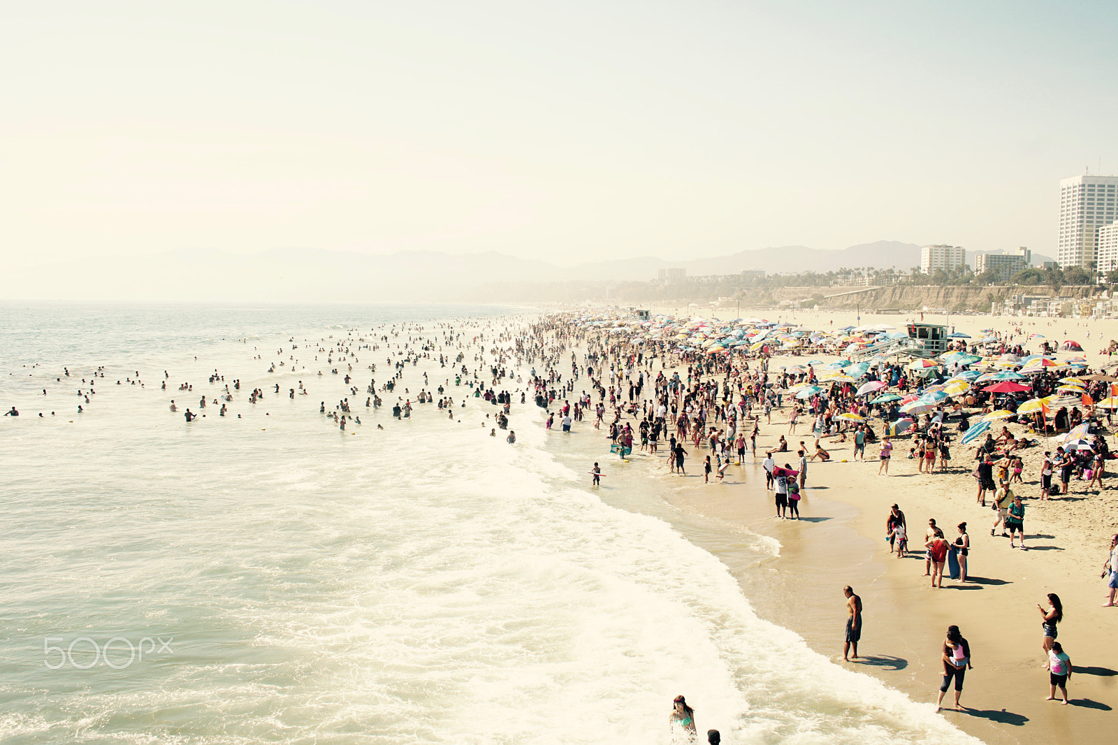Tamron 18-270mm F3.5-6.3 Di II PZD sample photo. Santa monica beach photography
