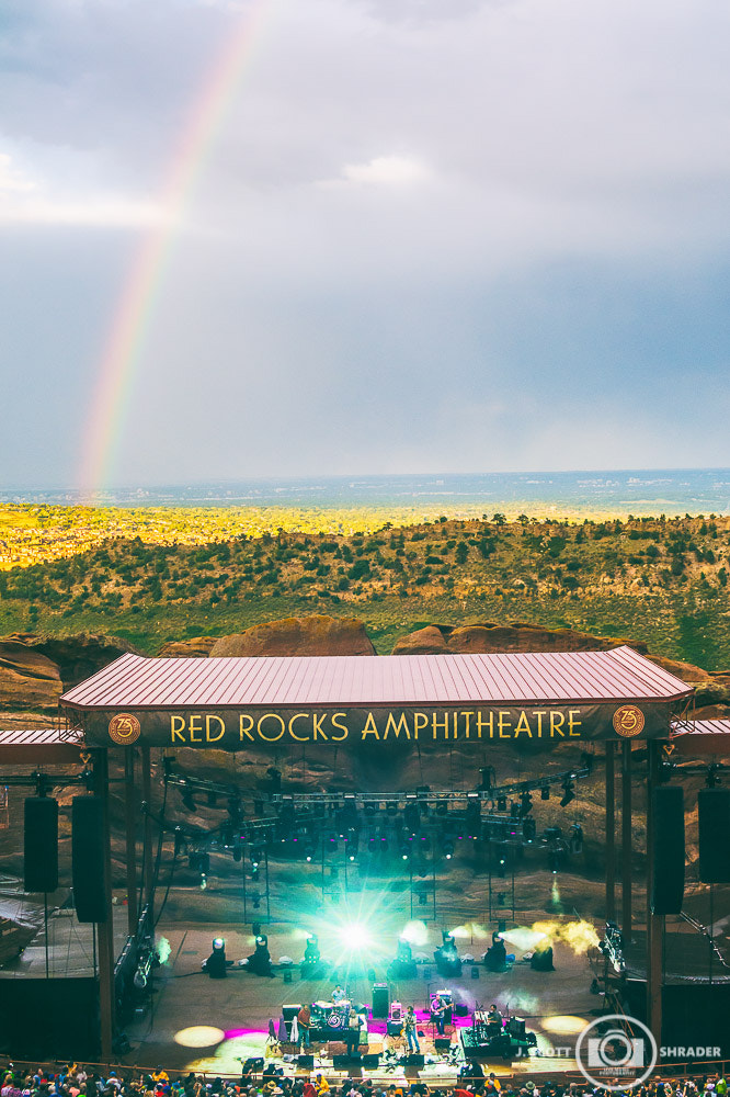 AF Zoom-Nikkor 35-70mm f/3.3-4.5 sample photo. Rainbow over red rocks photography