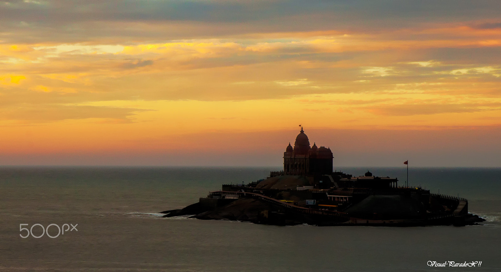 Canon EOS 500D (EOS Rebel T1i / EOS Kiss X3) sample photo. Dawn over vivekananda rock memorial photography