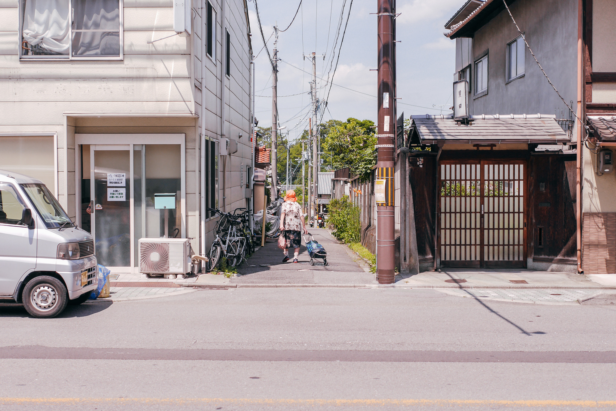 Panasonic Lumix DMC-GX7 + Panasonic Leica DG Summilux 25mm F1.4 II ASPH sample photo. Kyoto, japan photography