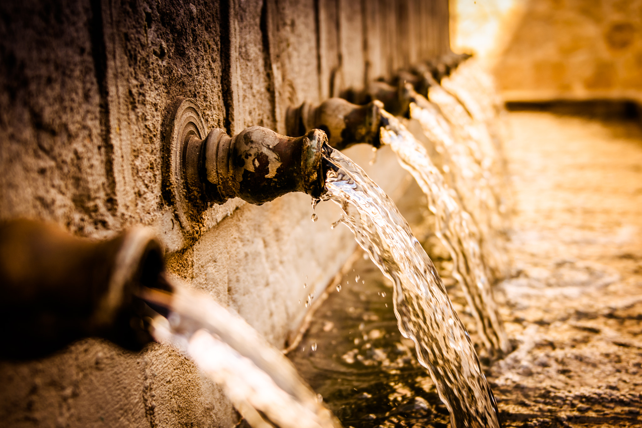 Nikon AF-S Nikkor 24-70mm F2.8G ED sample photo. Fountain photography