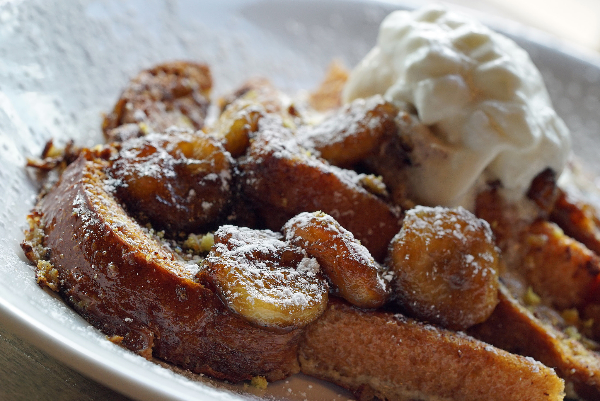 Sony a7S II + Sony FE 90mm F2.8 Macro G OSS sample photo. Crunchy banana bread french toast photography
