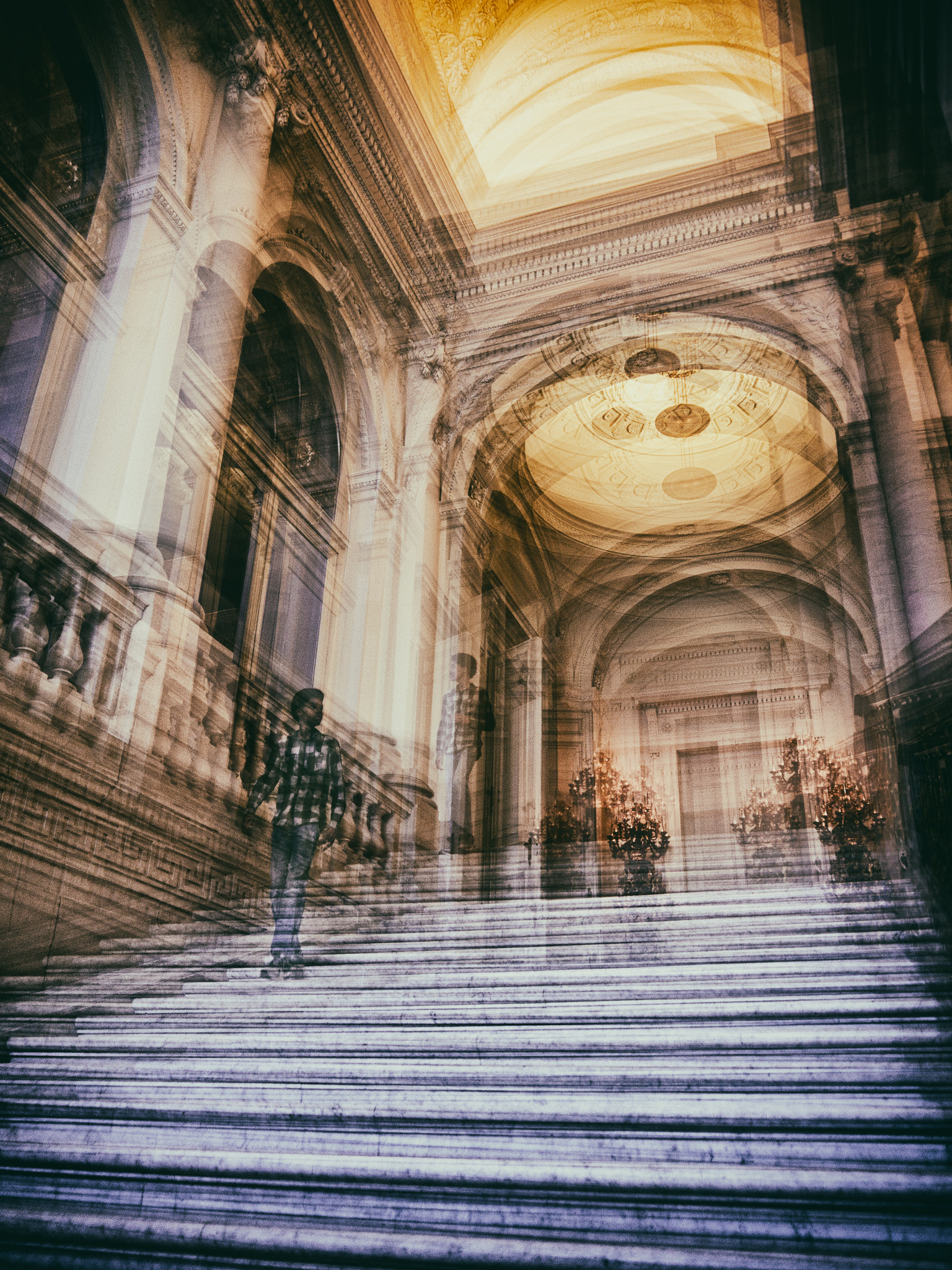 Panasonic Lumix DMC-GF3 sample photo. Inside the palace photography