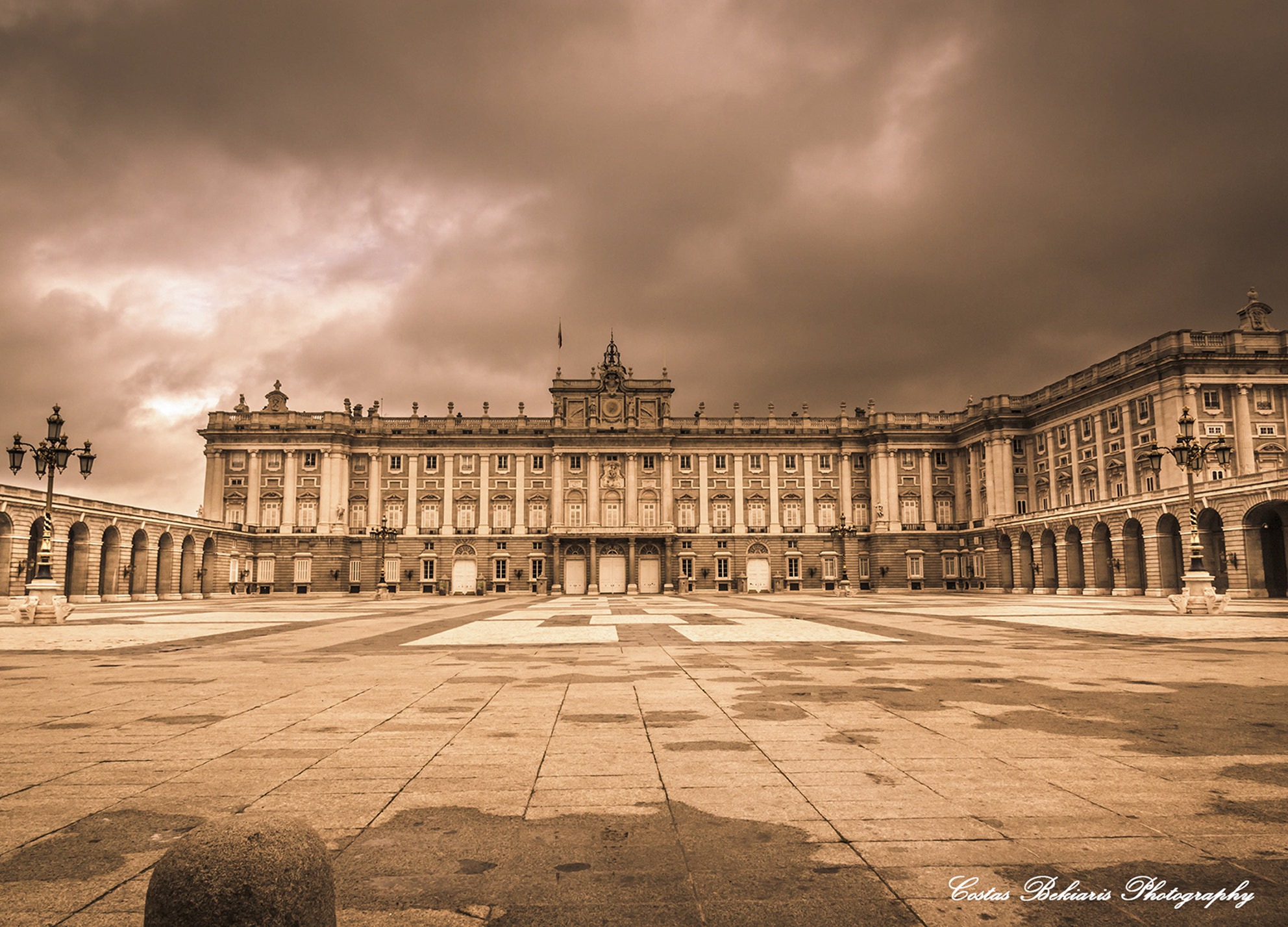 Canon EOS 50D sample photo. Palacio real de madrid photography
