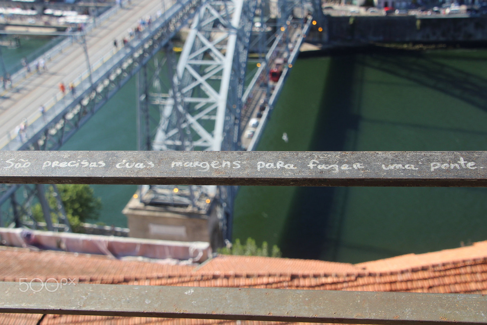 Canon EOS 1300D (EOS Rebel T6 / EOS Kiss X80) sample photo. It takes two sides to make a bridge photography