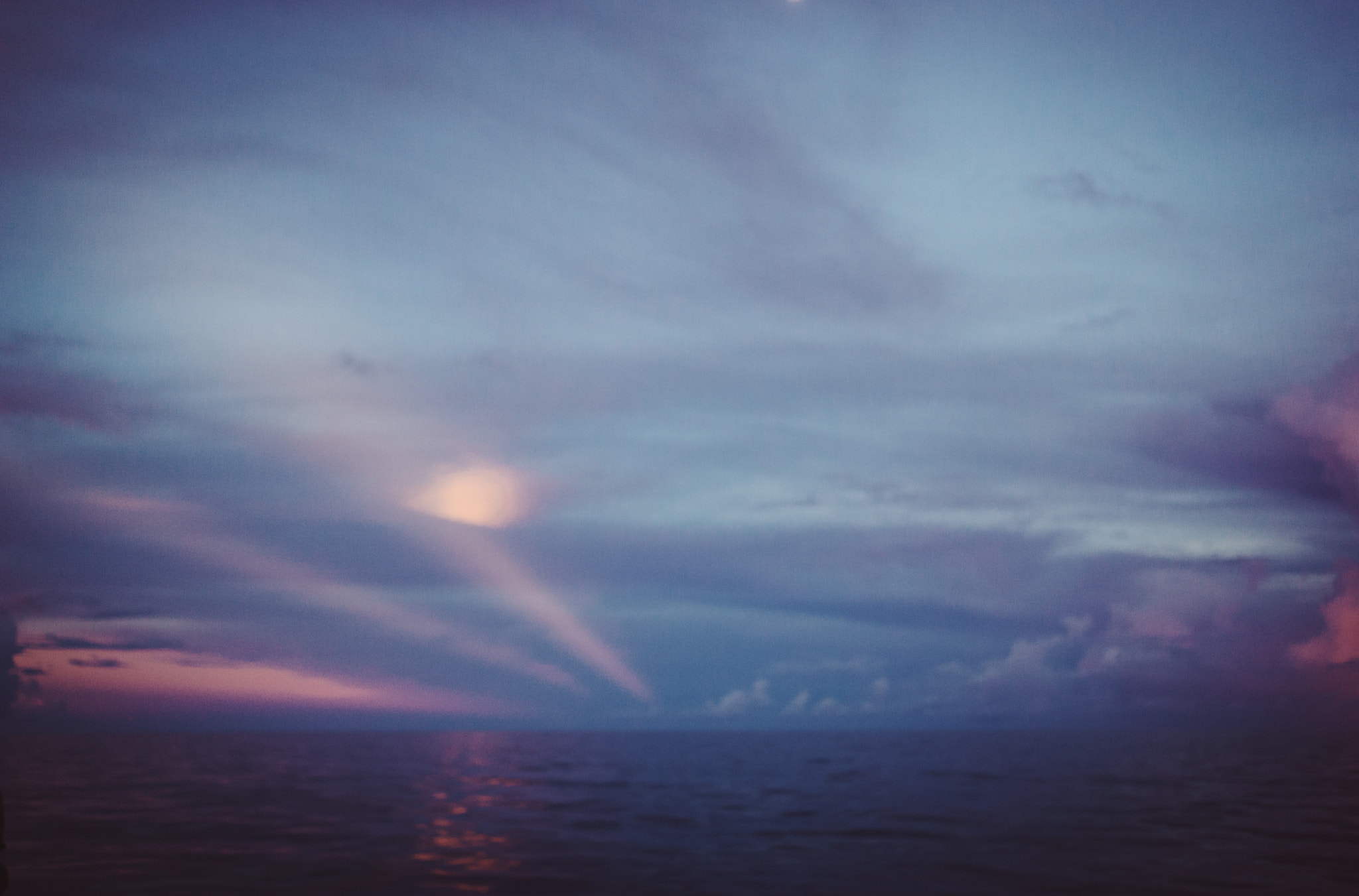 Sony Alpha NEX-7 + Sony Sonnar T* E 24mm F1.8 ZA sample photo. Sunset photography
