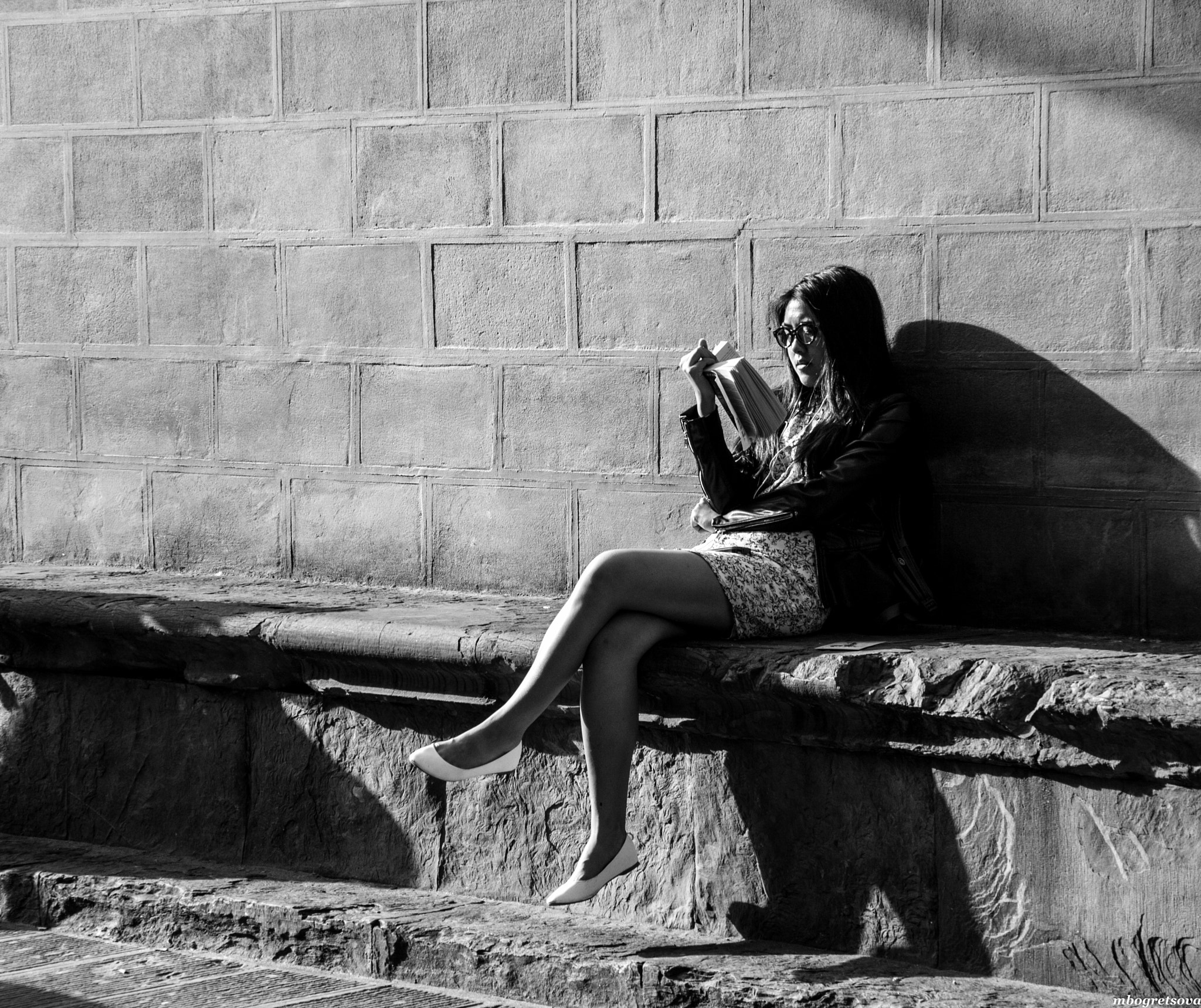 Nikon D3000 sample photo. Reading angel photography