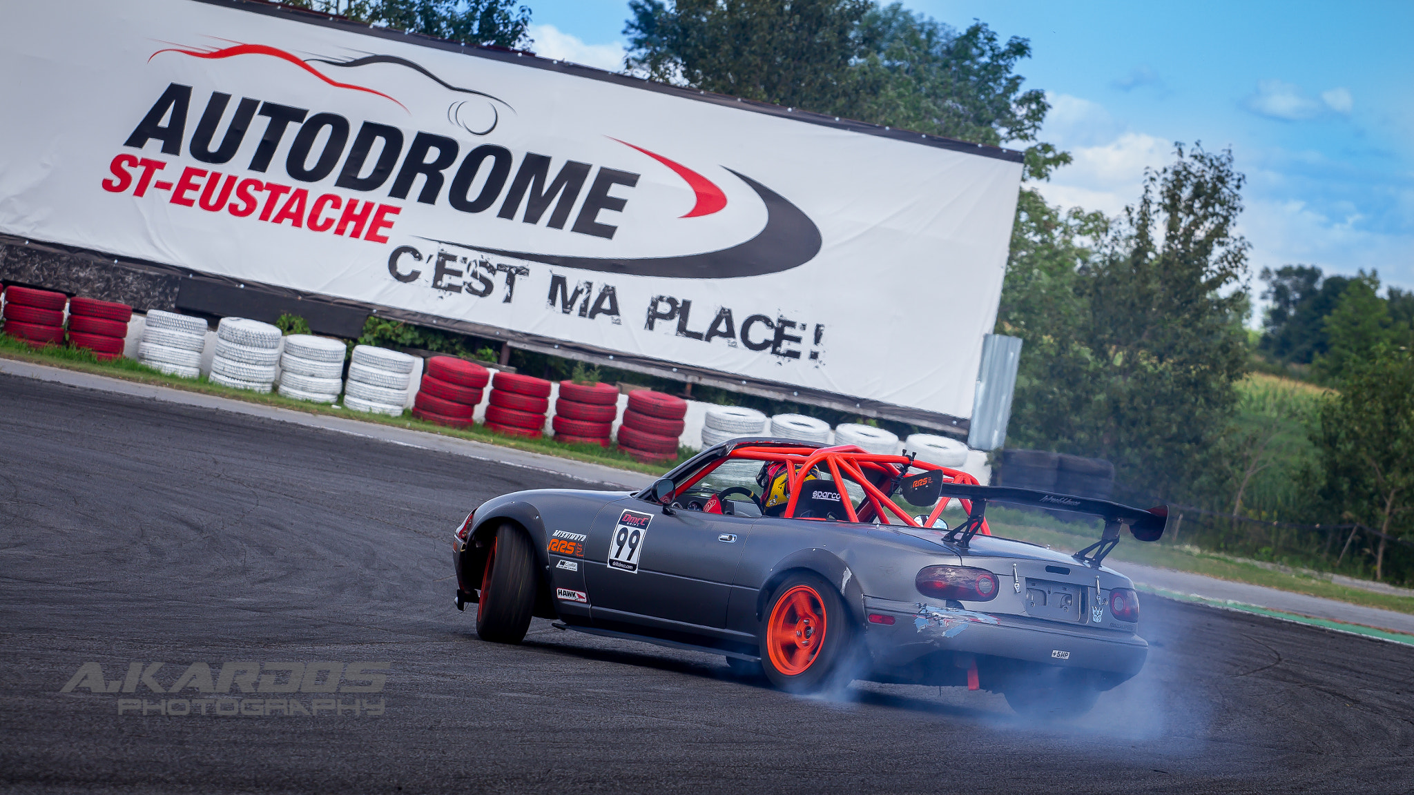 Canon EOS 700D (EOS Rebel T5i / EOS Kiss X7i) + Canon EF 70-200mm F4L USM sample photo. Drifting 2 - autodrome st-eustache (2016) photography