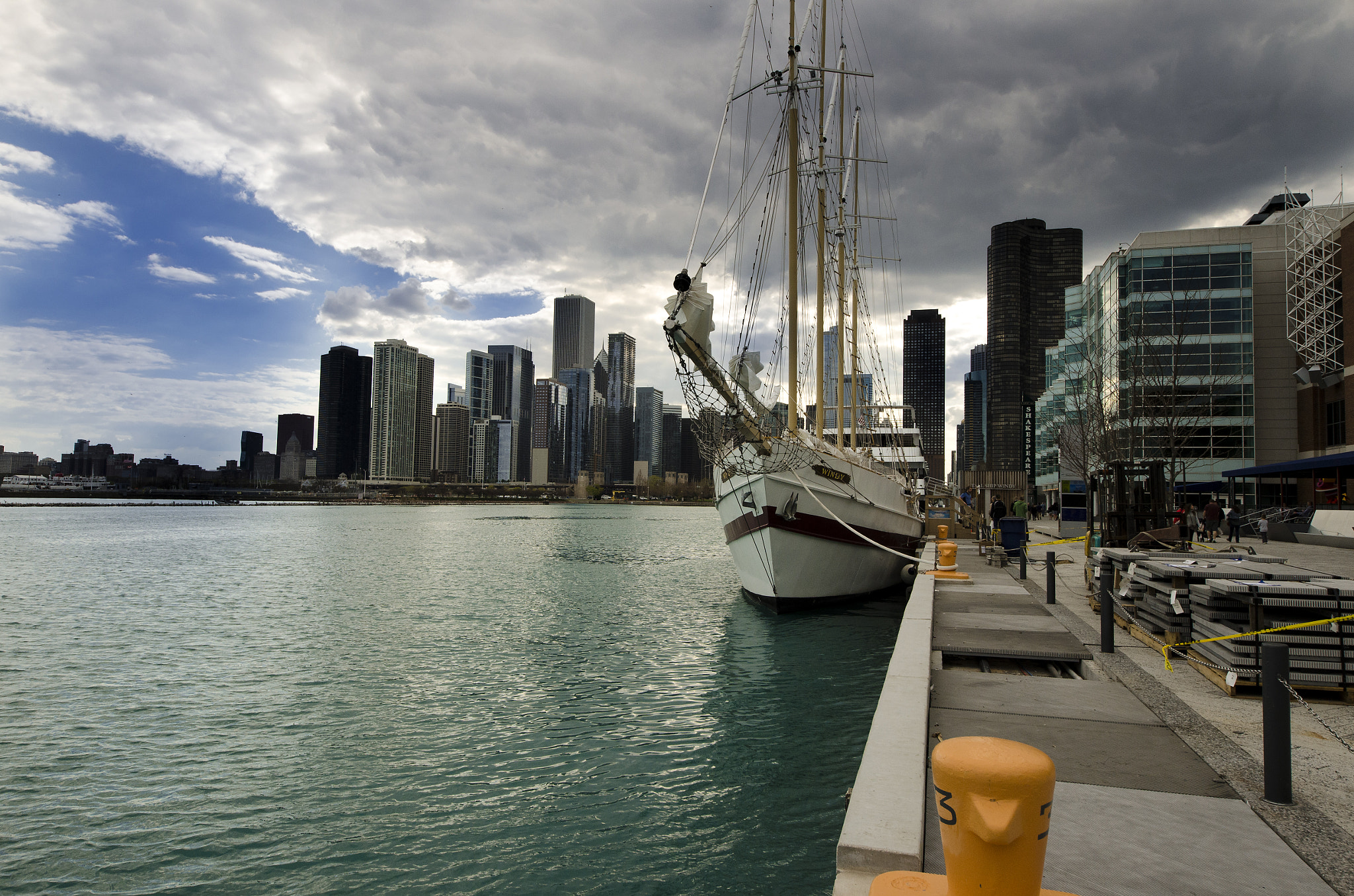 Sigma 8-16mm F4.5-5.6 DC HSM sample photo. Navy pier - view of chicago photography