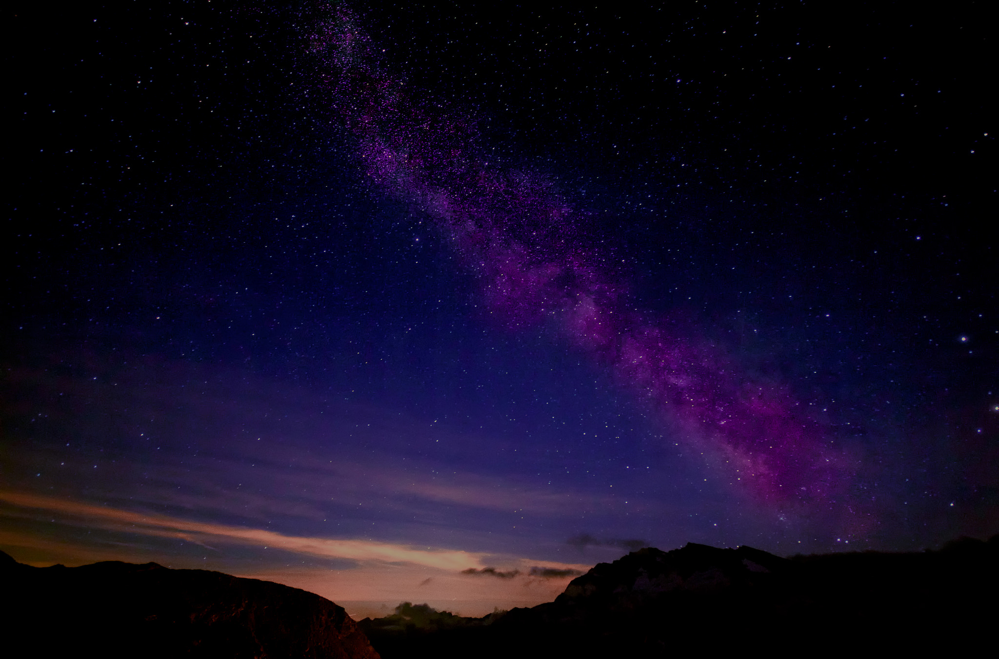 Canon EOS 1200D (EOS Rebel T5 / EOS Kiss X70 / EOS Hi) + Sigma 10-20mm F4-5.6 EX DC HSM sample photo. Milky way from nivolet photography