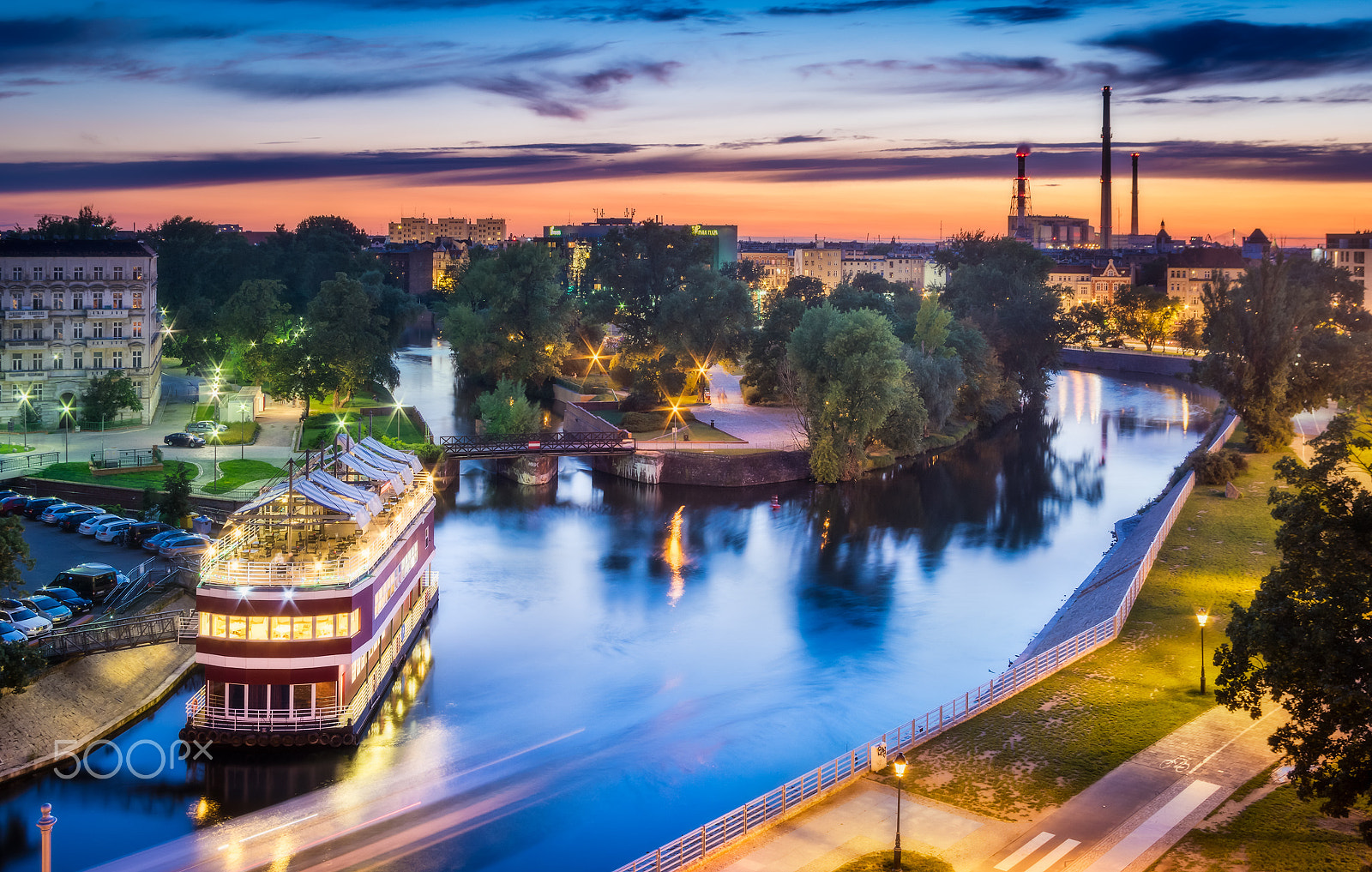 Pentax smc DA 18-55mm F3.5-5.6 AL WR sample photo. Odra river and bielarska isle photography