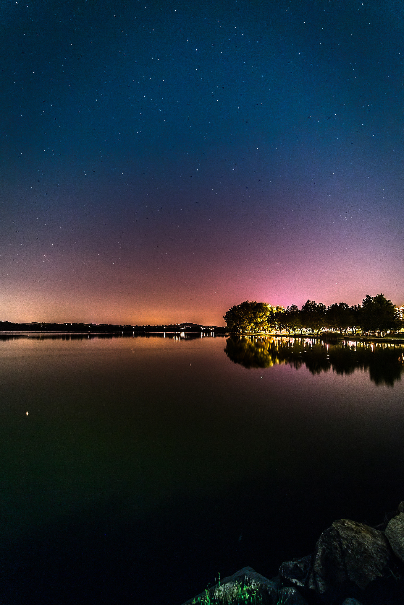 Sigma 12-24mm F4.5-5.6 II DG HSM sample photo. Stars on the lake photography