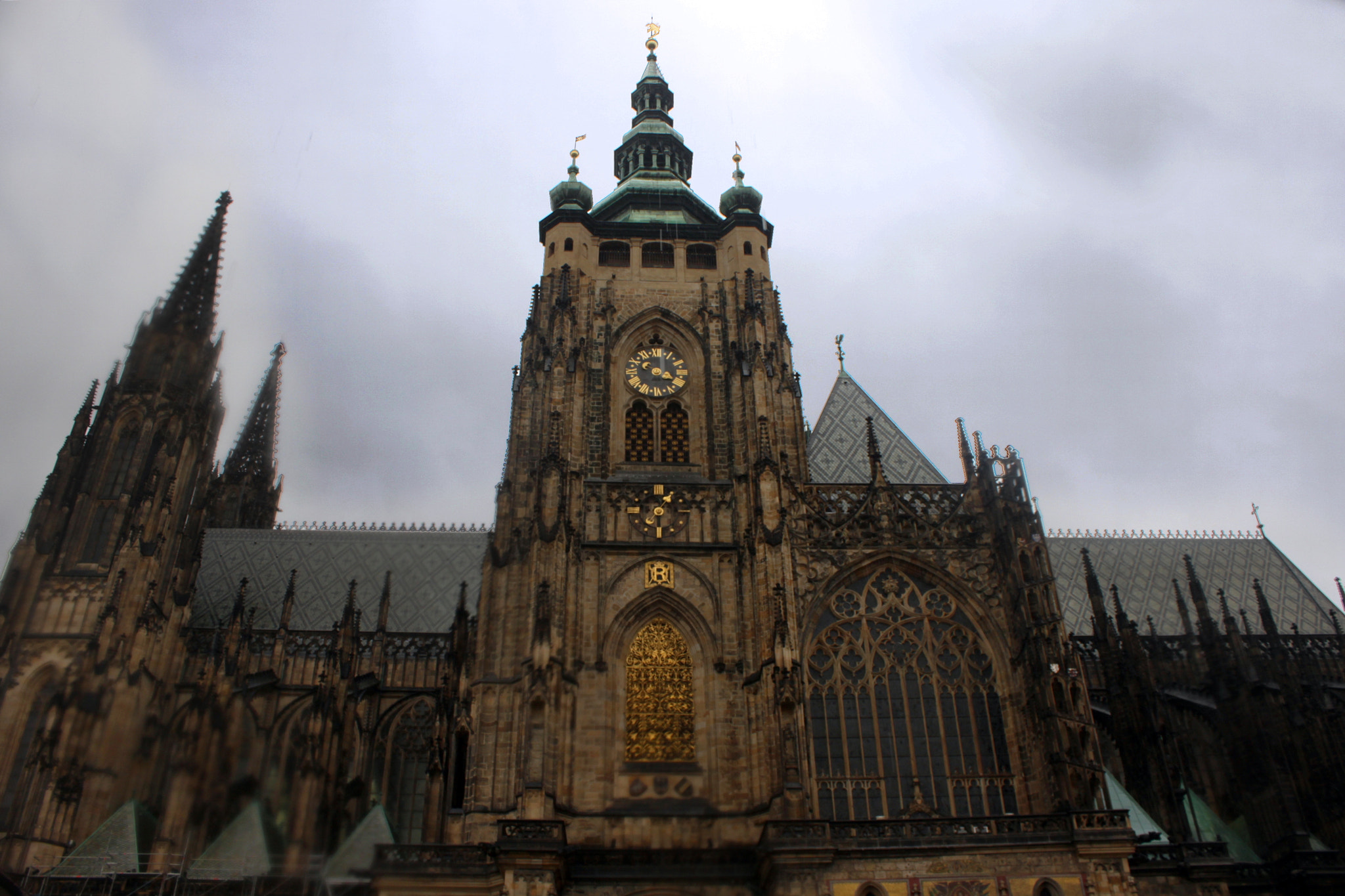 Canon EOS 500D (EOS Rebel T1i / EOS Kiss X3) sample photo. St vitus cathedral photography