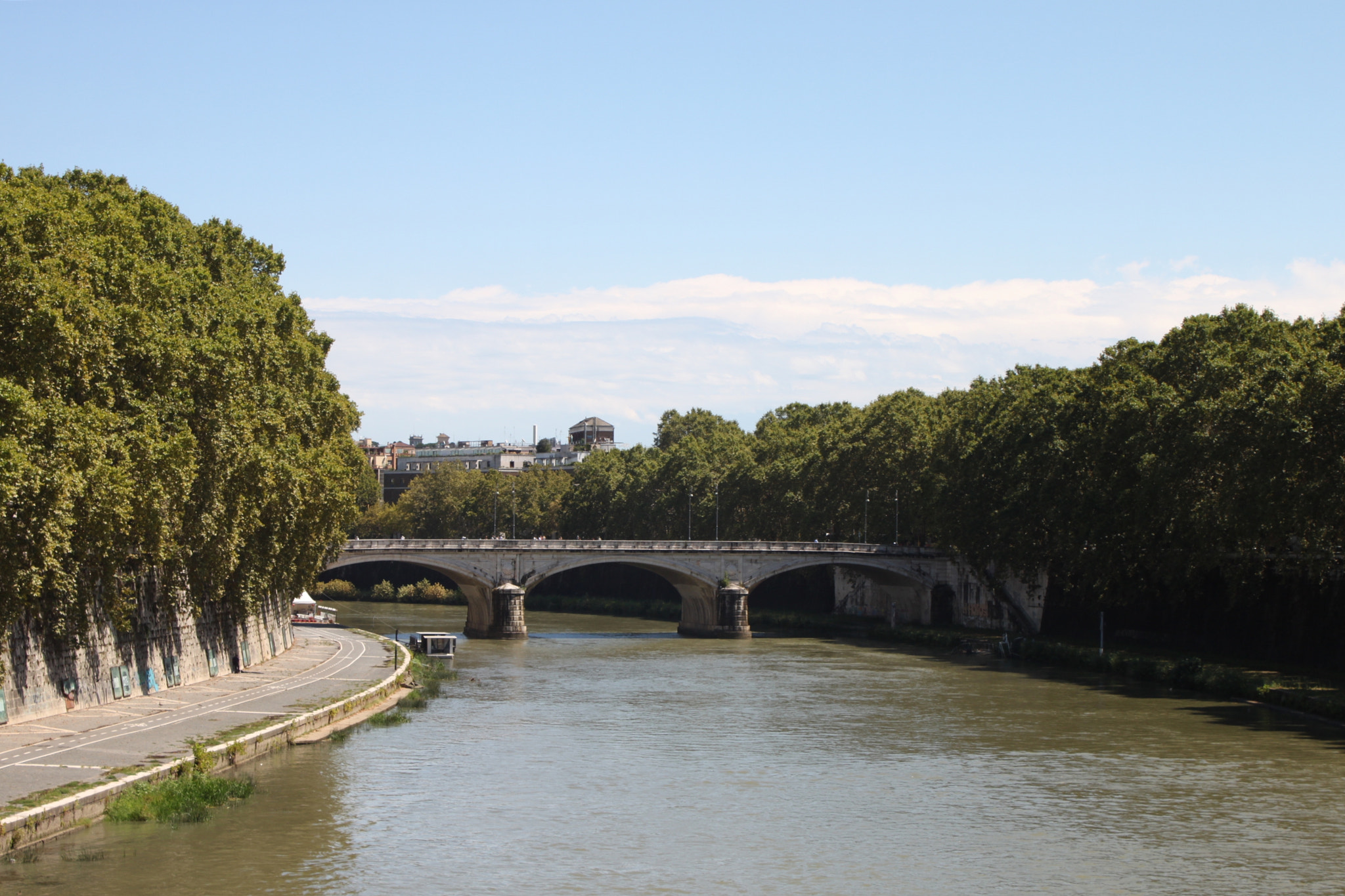 Canon EOS 500D (EOS Rebel T1i / EOS Kiss X3) sample photo. Rome photography