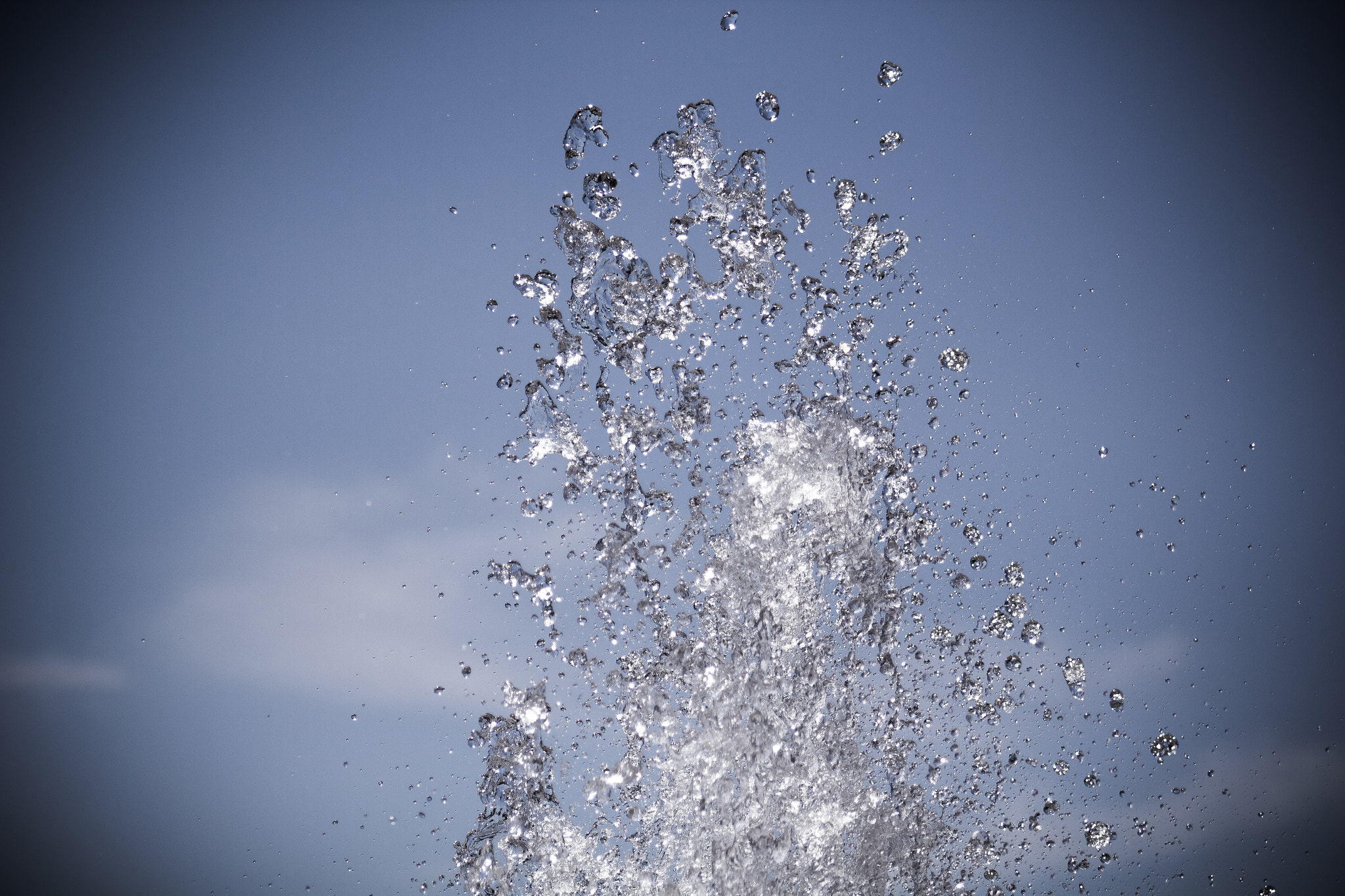 Canon EF 75-300mm f/4-5.6 USM sample photo. Peak photography