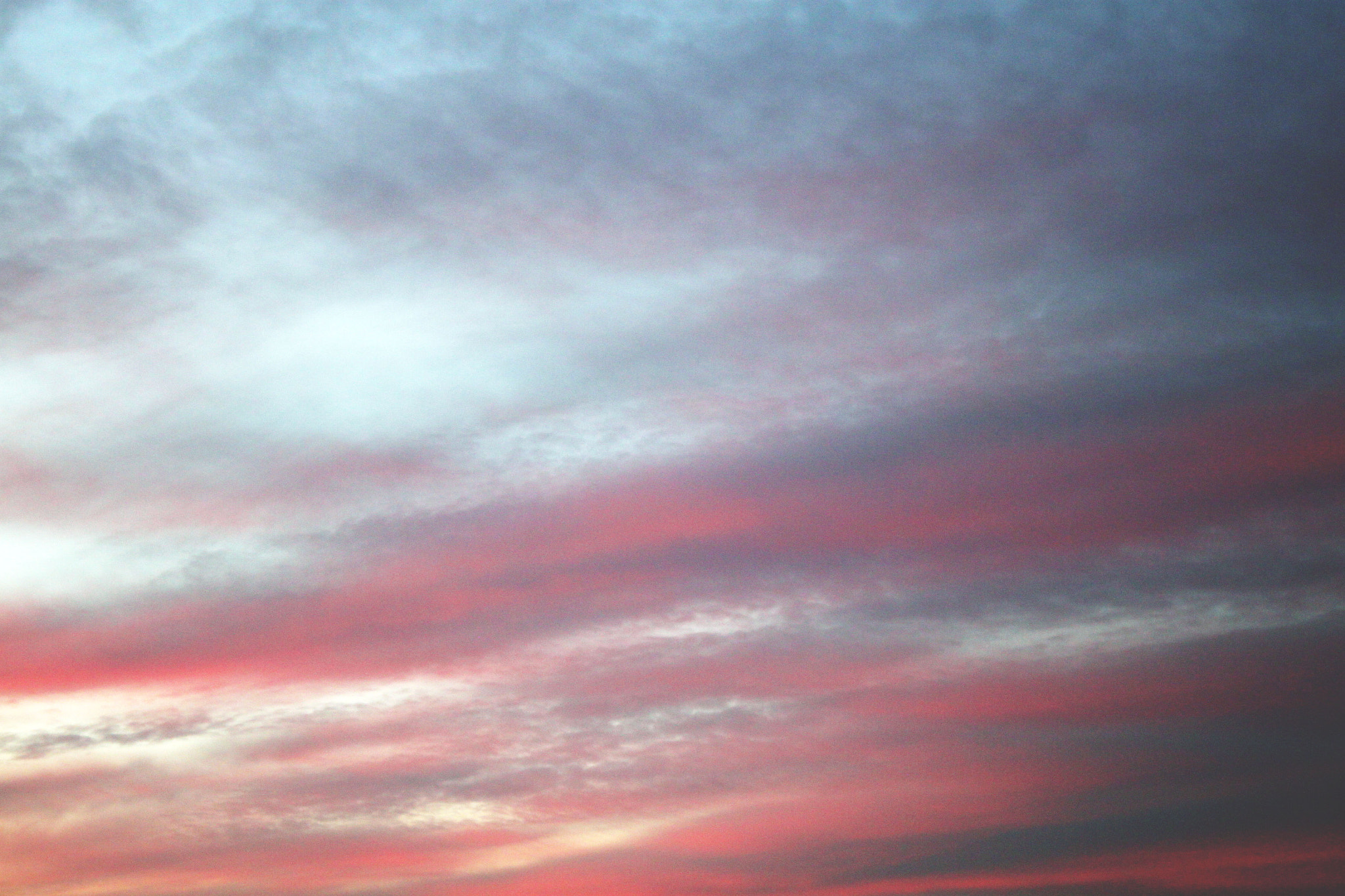 Canon EOS 500D (EOS Rebel T1i / EOS Kiss X3) sample photo. Spring sky photography