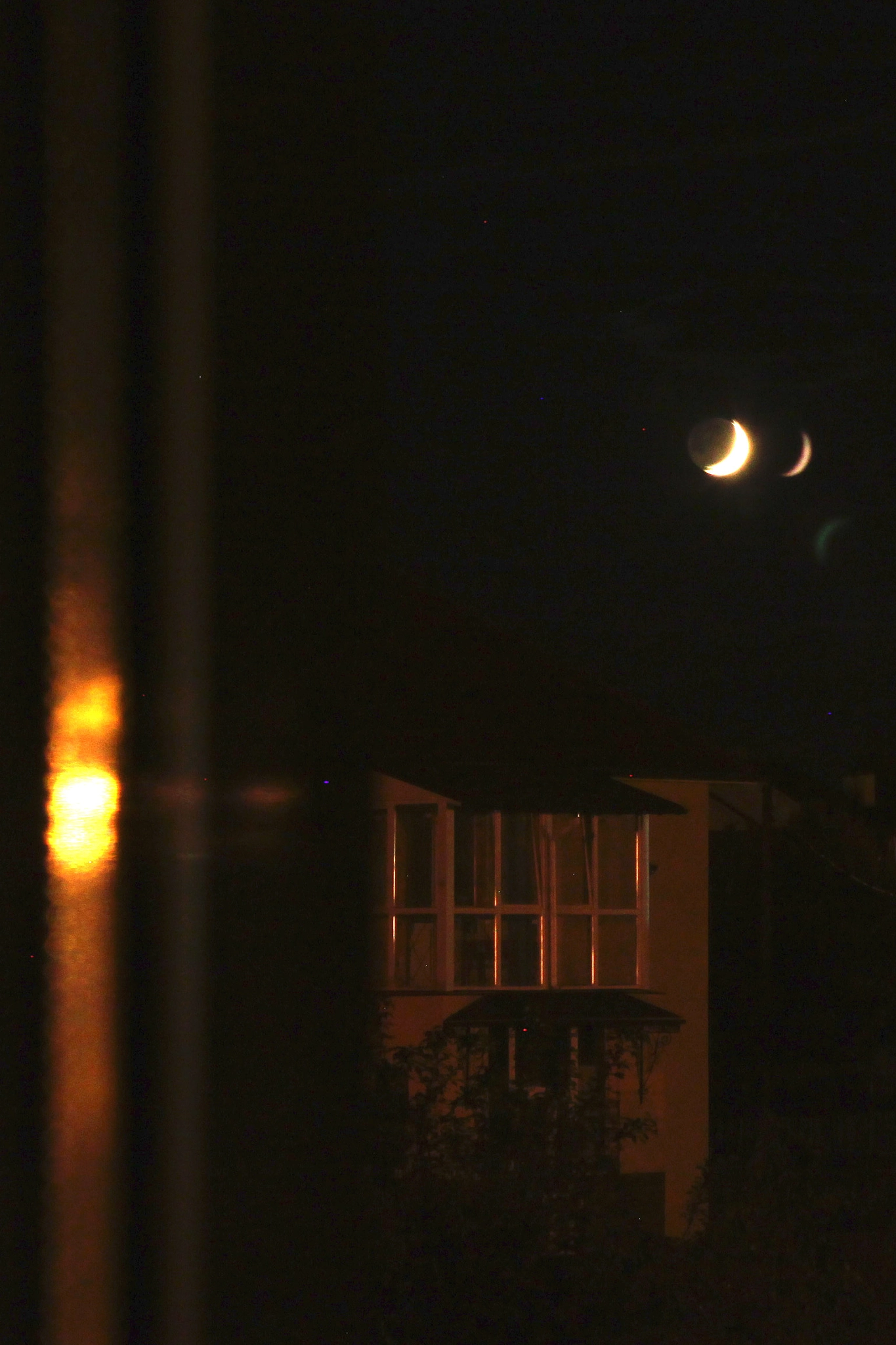 Canon EOS 500D (EOS Rebel T1i / EOS Kiss X3) sample photo. Moon photography