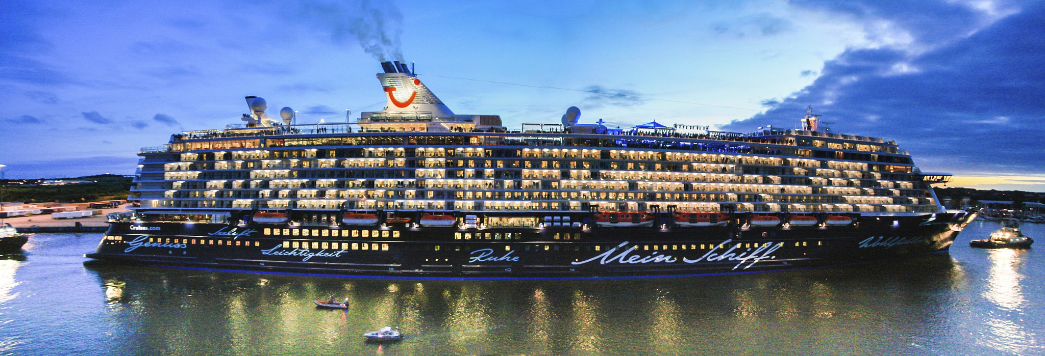Canon EOS 400D (EOS Digital Rebel XTi / EOS Kiss Digital X) sample photo. Kreuzfahrtschiff "mein schiff". panorama aus 2 bil photography