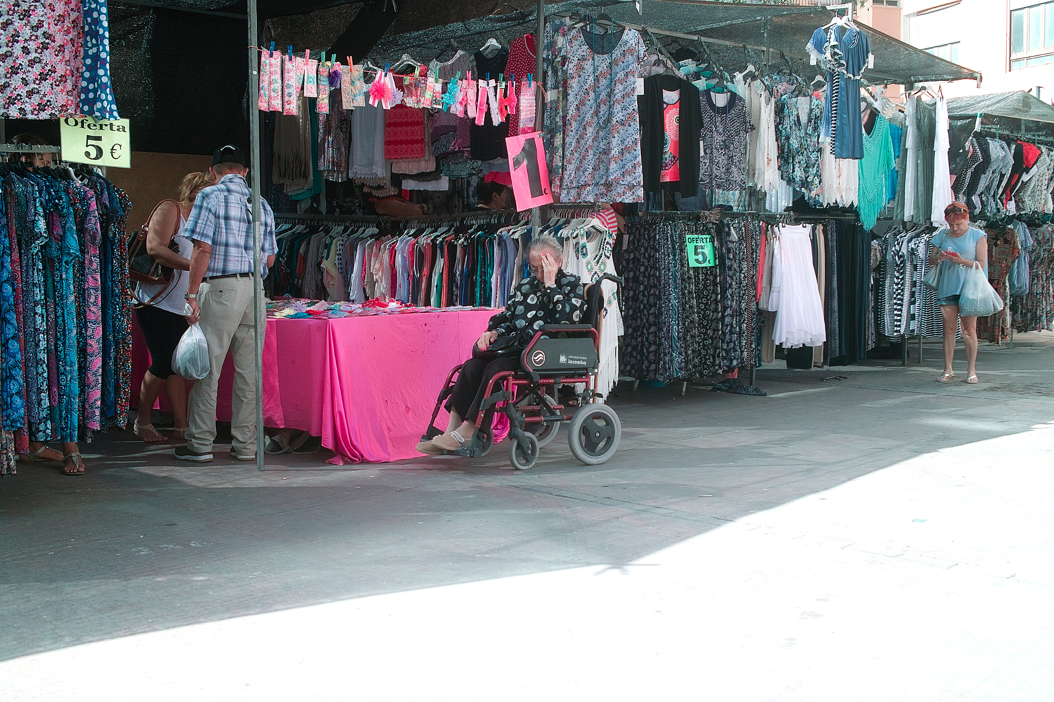 Sigma DP2s sample photo. Russafa market corner photography