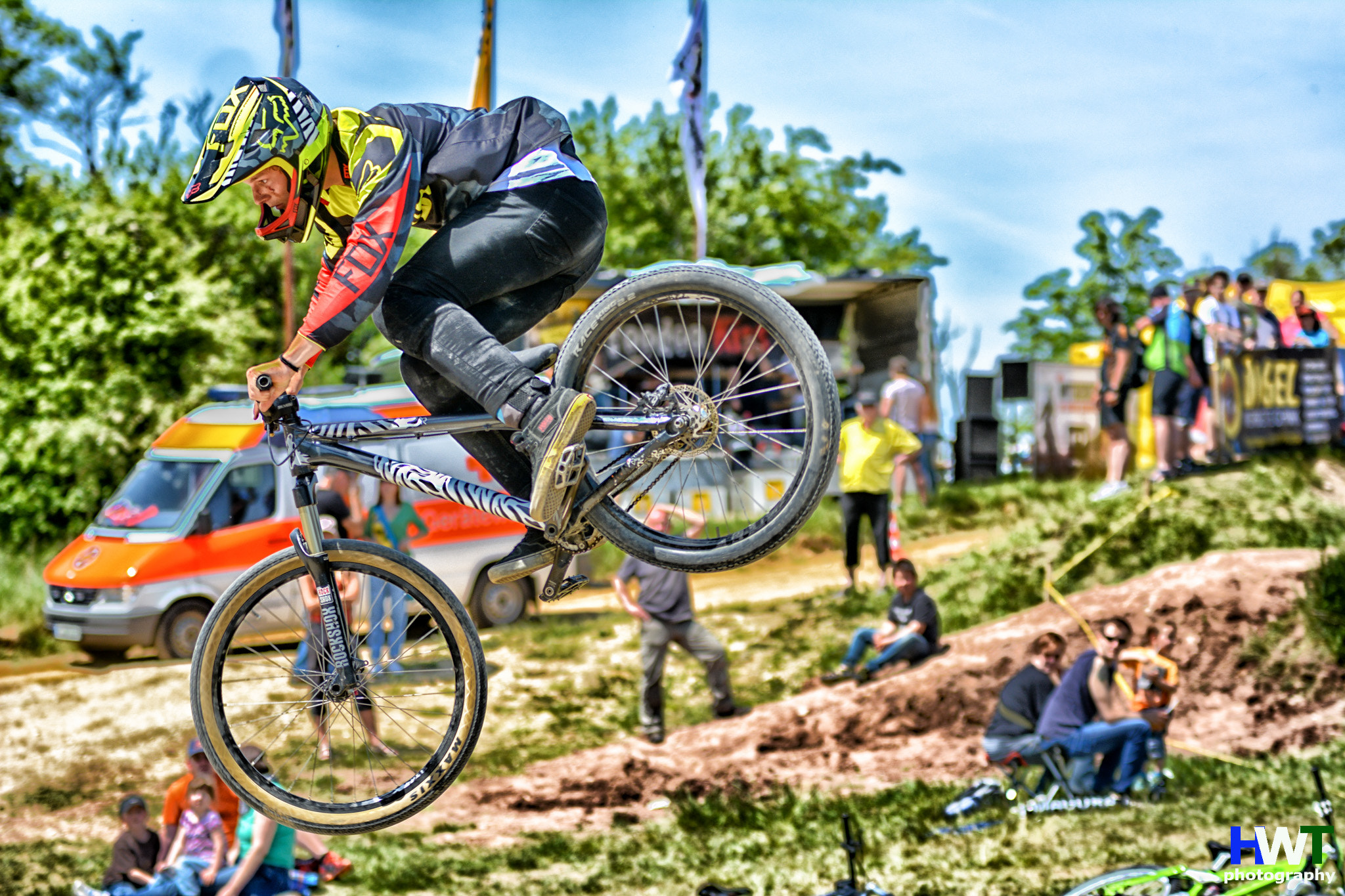 Sigma 70-200mm F2.8 EX DG OS HSM sample photo. Mountainbike festival bearbeitet photography