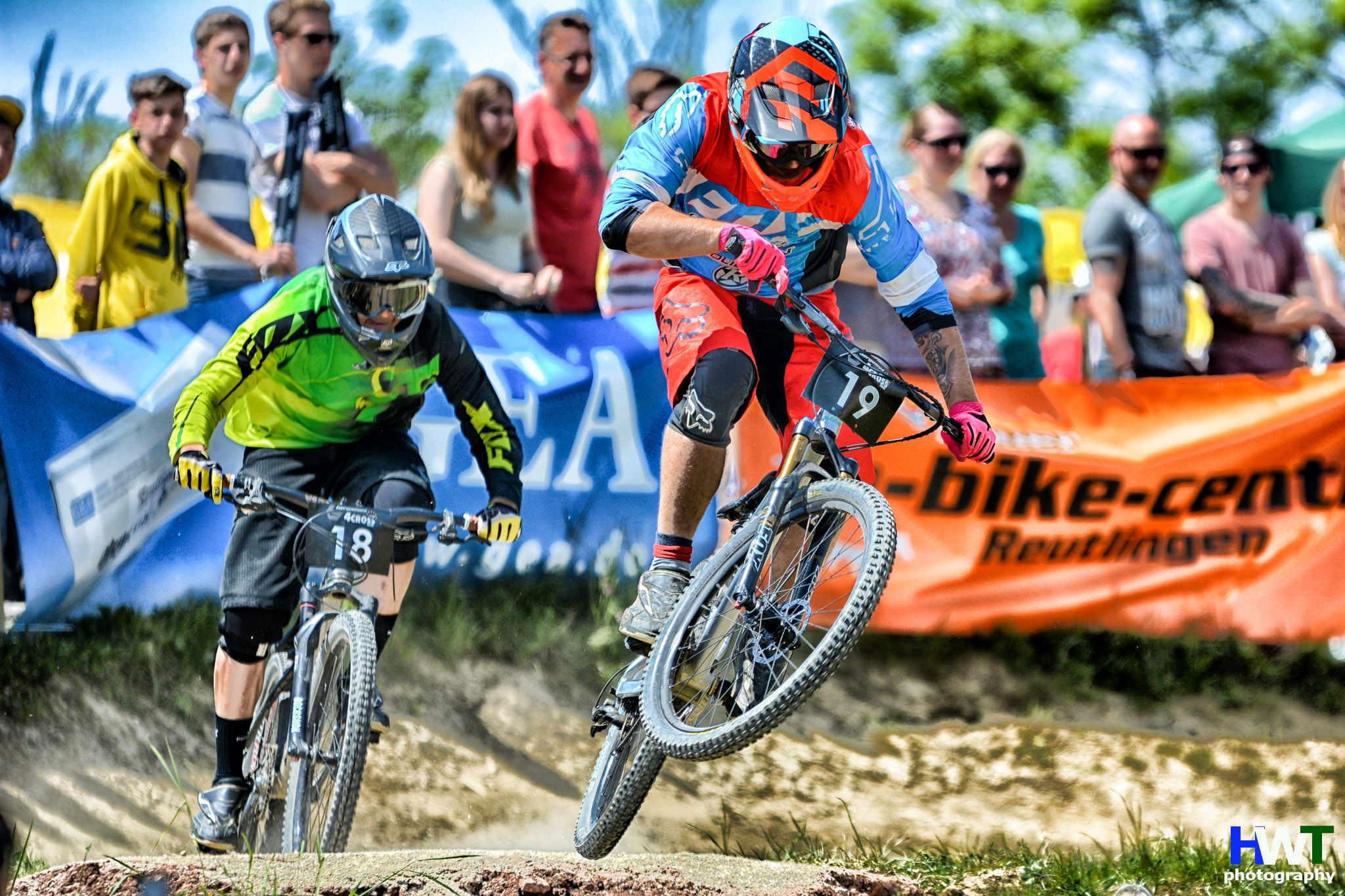Sigma 70-200mm F2.8 EX DG OS HSM sample photo. Mountainbike festival bearbeitet photography