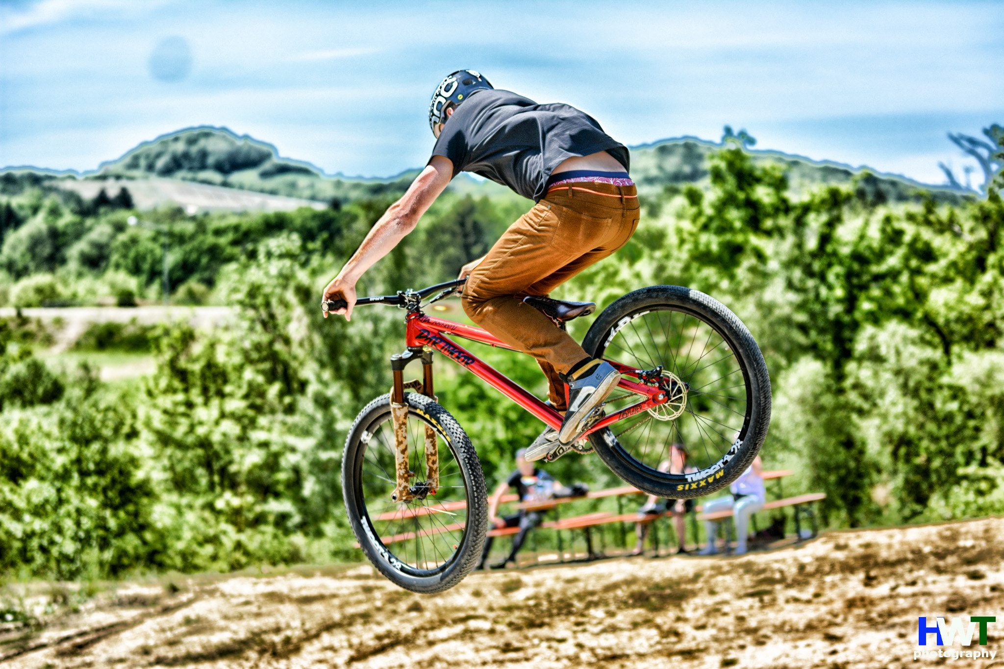 Sigma 70-200mm F2.8 EX DG OS HSM sample photo. Mountainbike festival bearbeitet photography