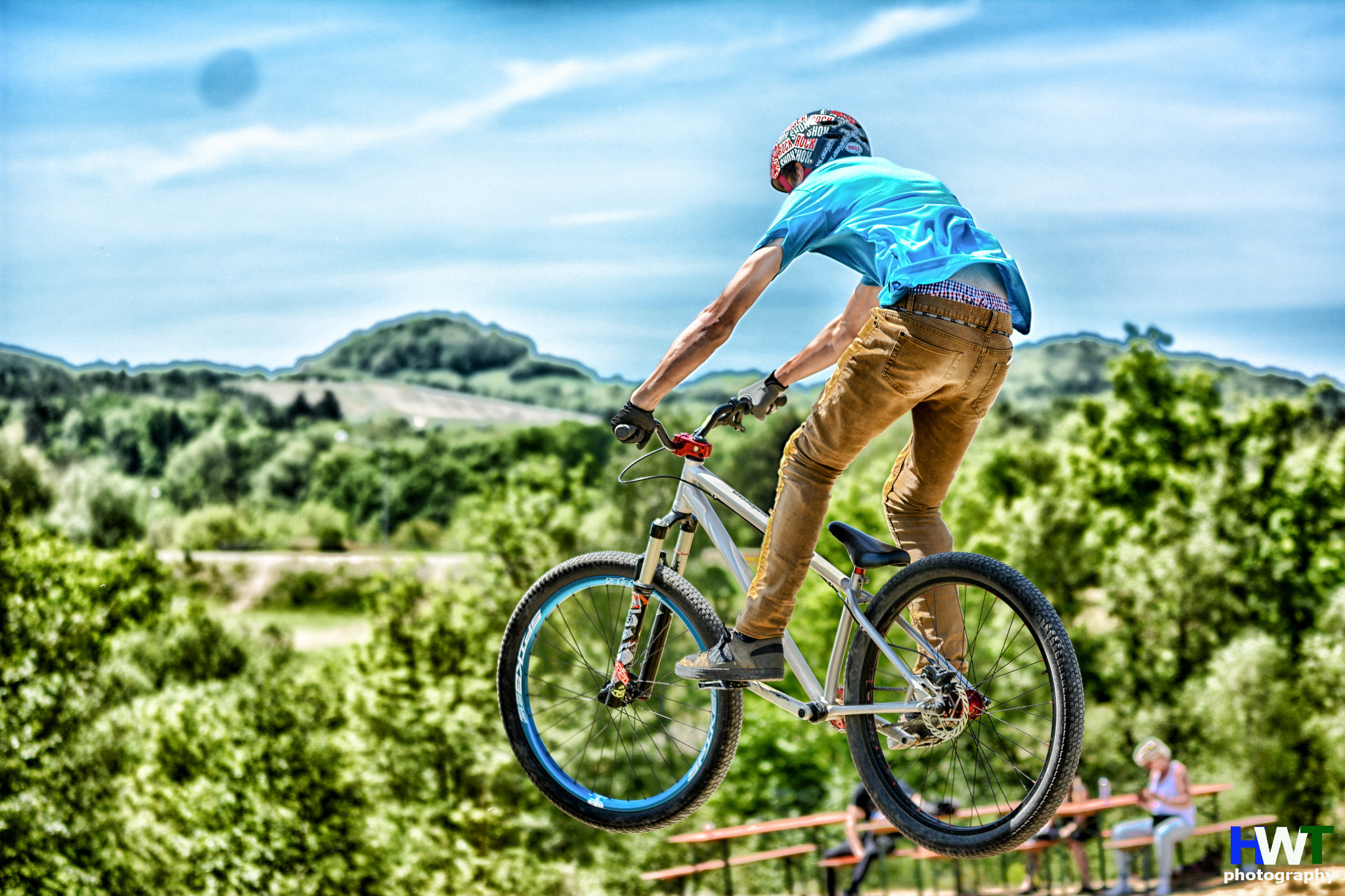 Sigma 70-200mm F2.8 EX DG OS HSM sample photo. Mountainbike festival bearbeitet photography