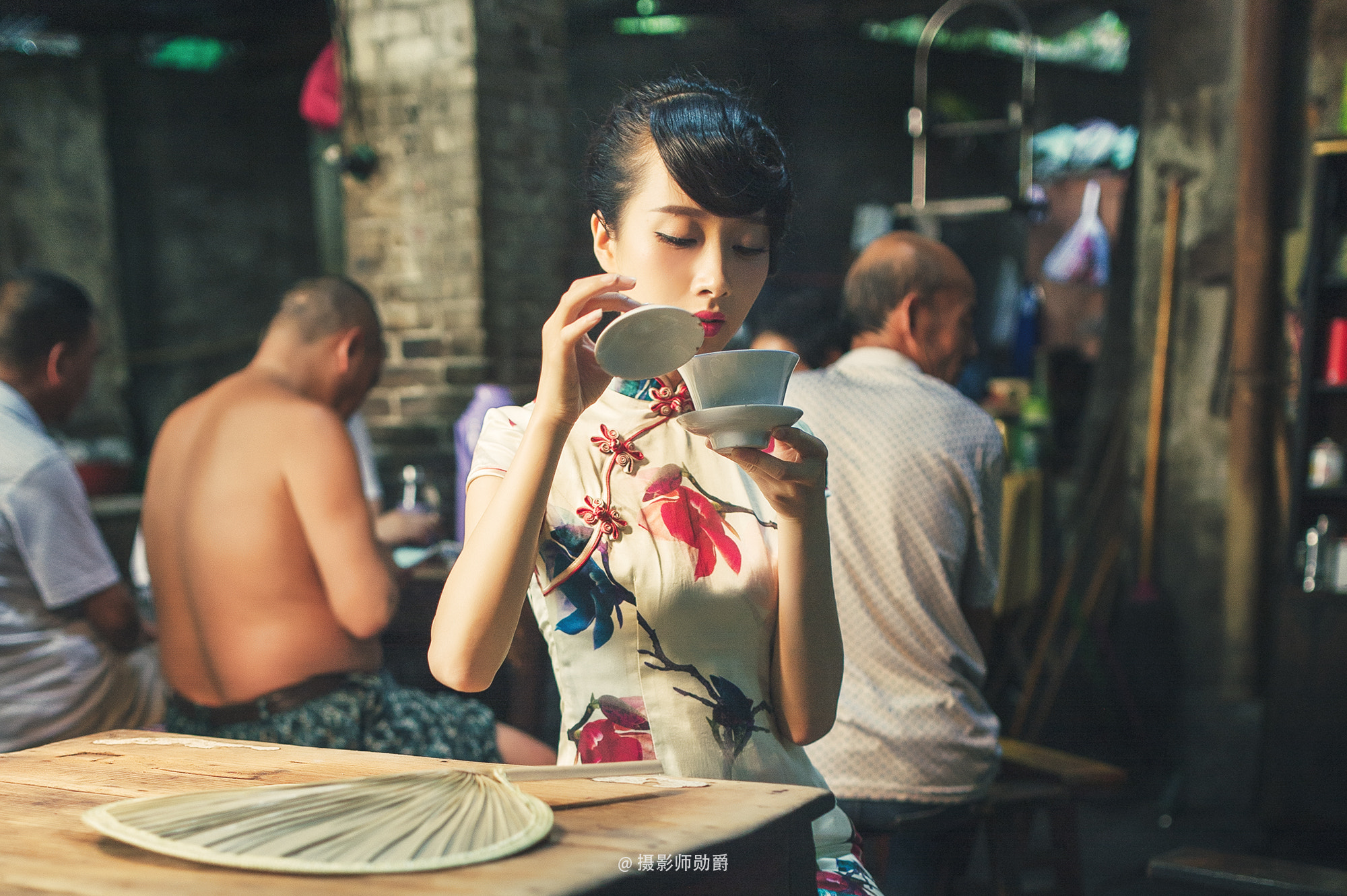 Nikon Df + Sigma 35mm F1.4 DG HSM Art sample photo. 交通茶馆-旗袍 photography