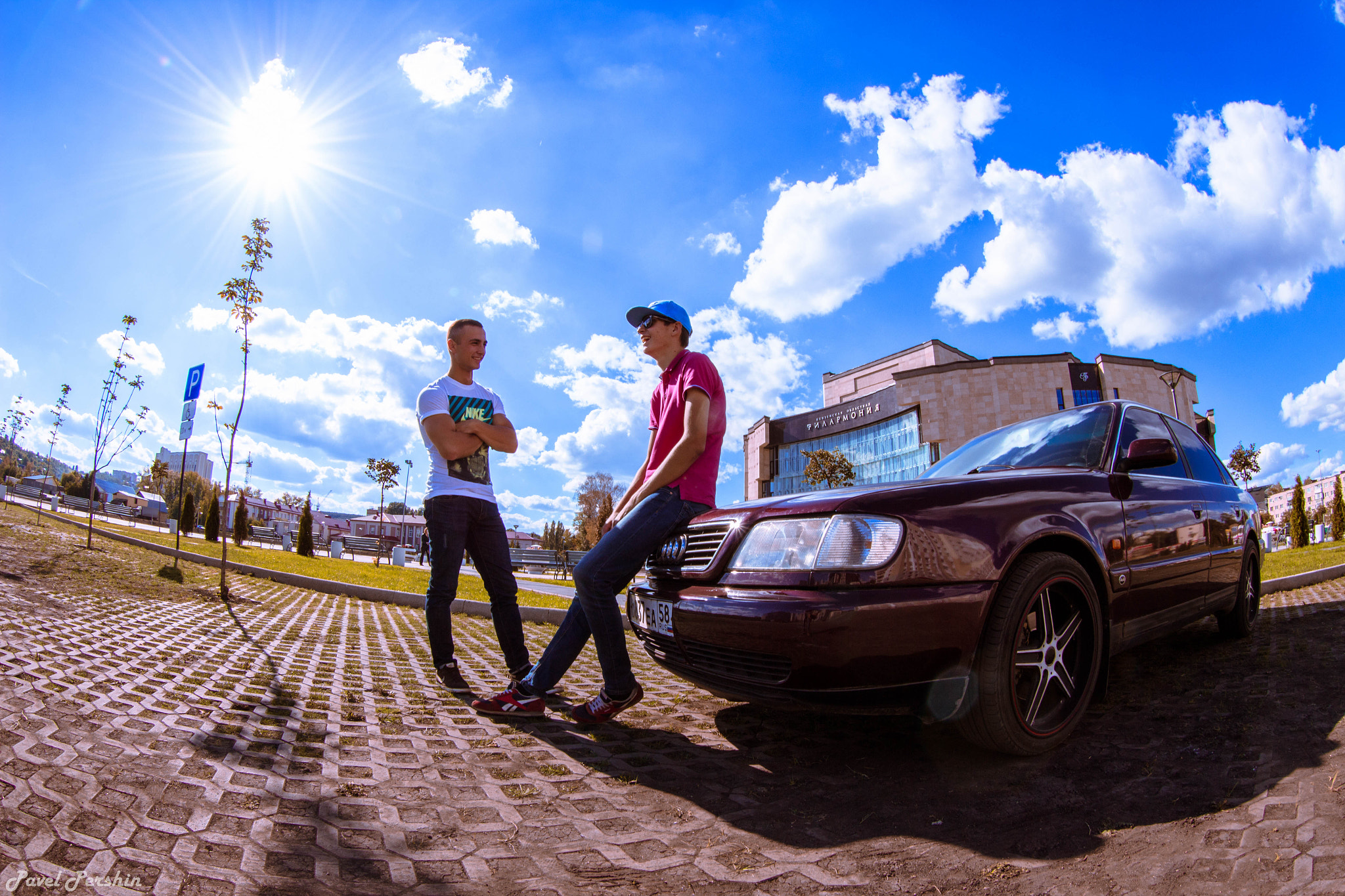 Canon EF 8-15mm F4L Fisheye USM sample photo. Two friends with car photography
