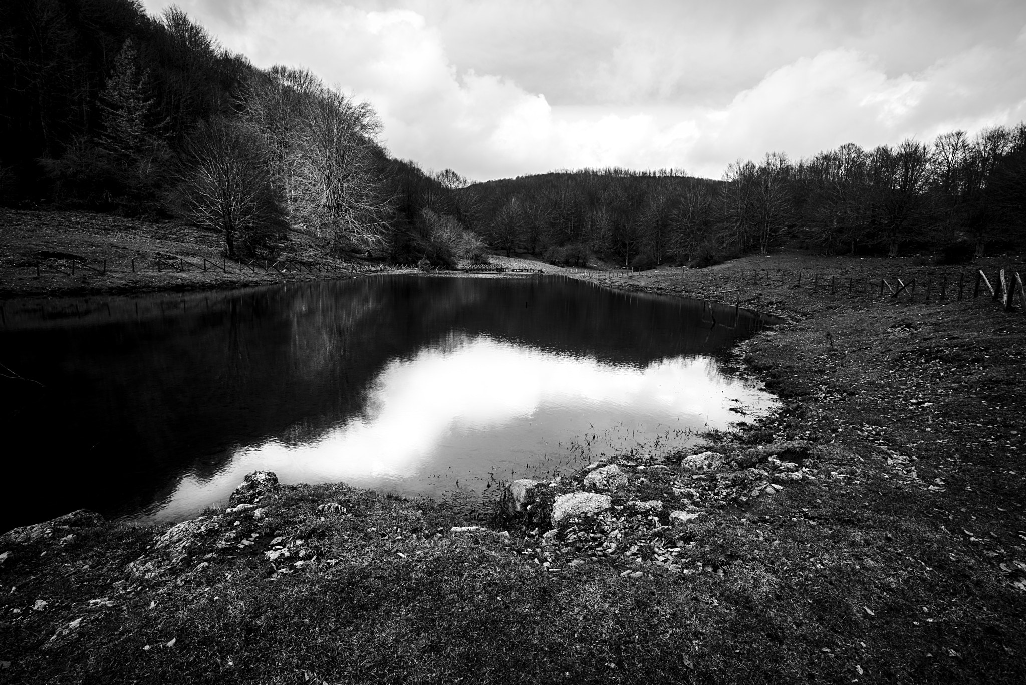 Sigma 17-35mm F2.8-4 EX DG  Aspherical HSM sample photo. Mountain lake photography