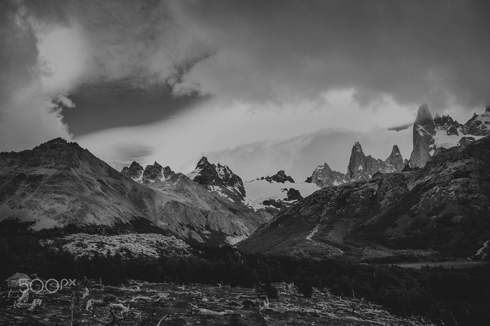 Canon EOS-1D X + Canon EF 35mm F1.4L USM sample photo. El chaltén photography