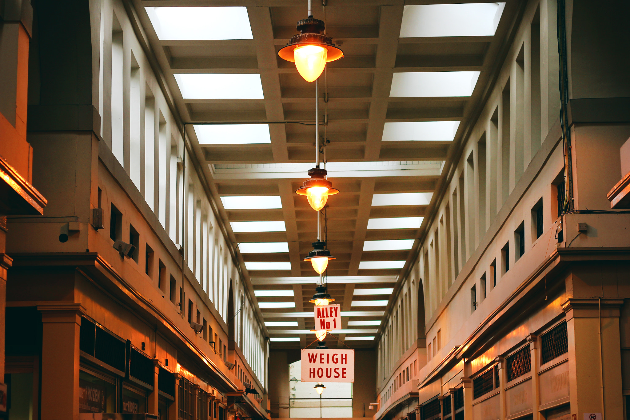 Canon EF 50mm F1.8 II sample photo. Grainger market photography