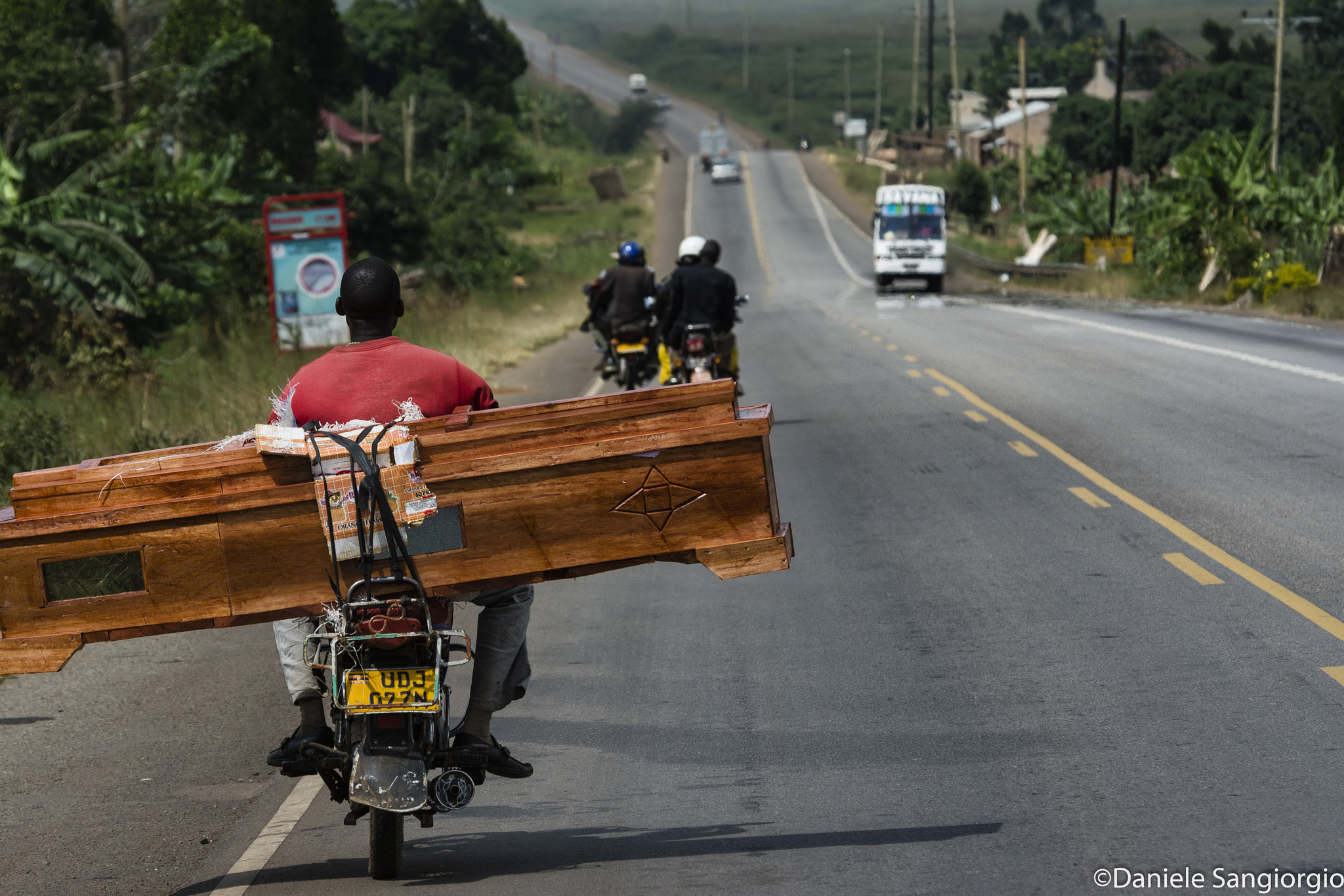 Nikon D7100 sample photo. Coffin in motorcycle photography