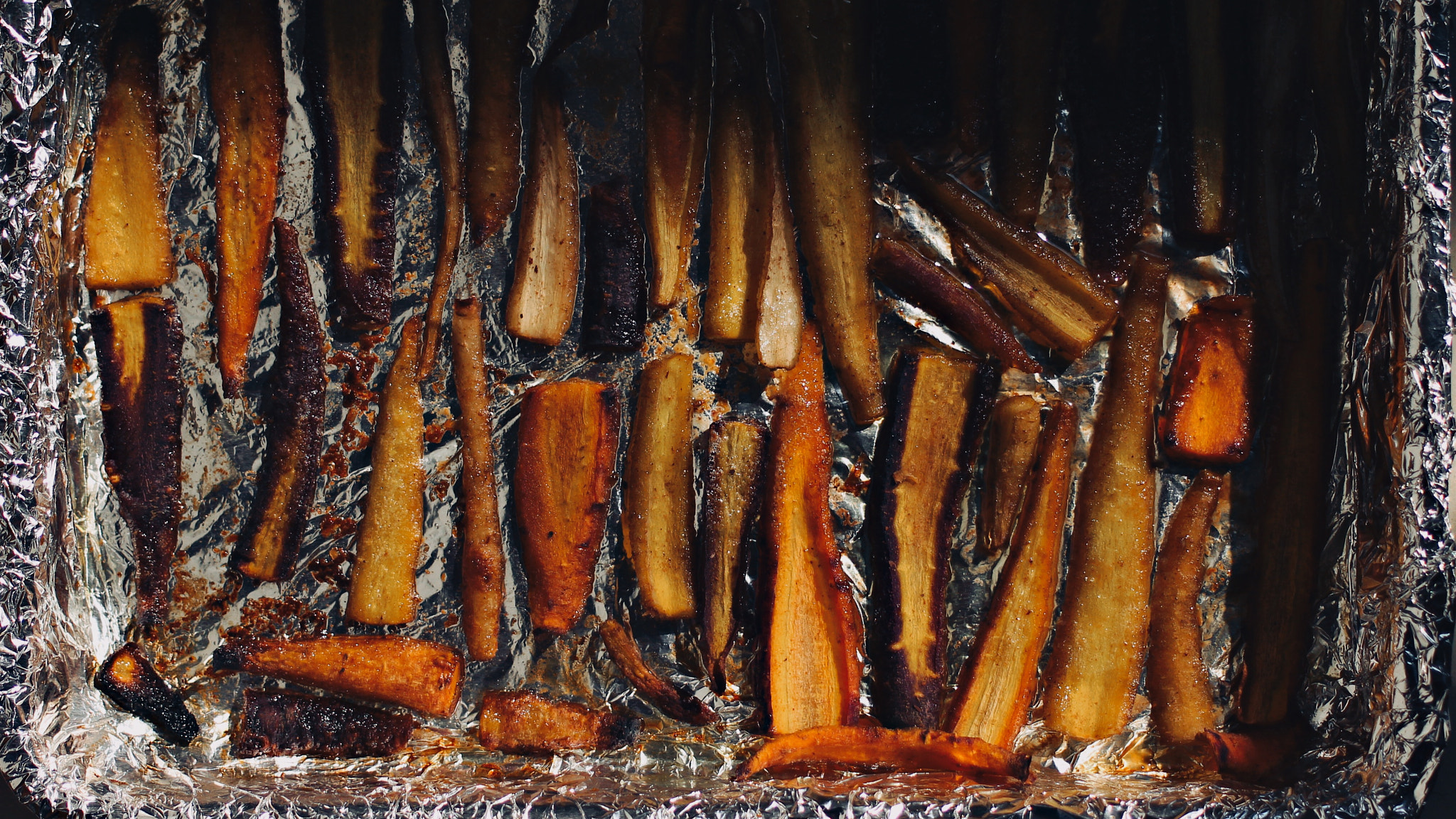 Canon EF 40mm F2.8 STM sample photo. Sweet carrots photography