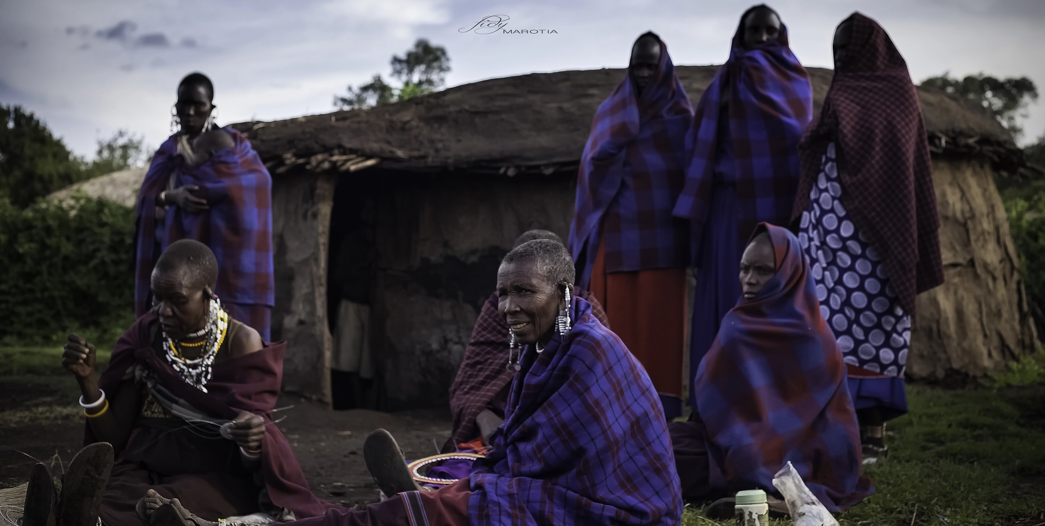 Canon EOS 5D Mark II + Canon EF 50mm F1.8 II sample photo. Masaï people - tanzania photography