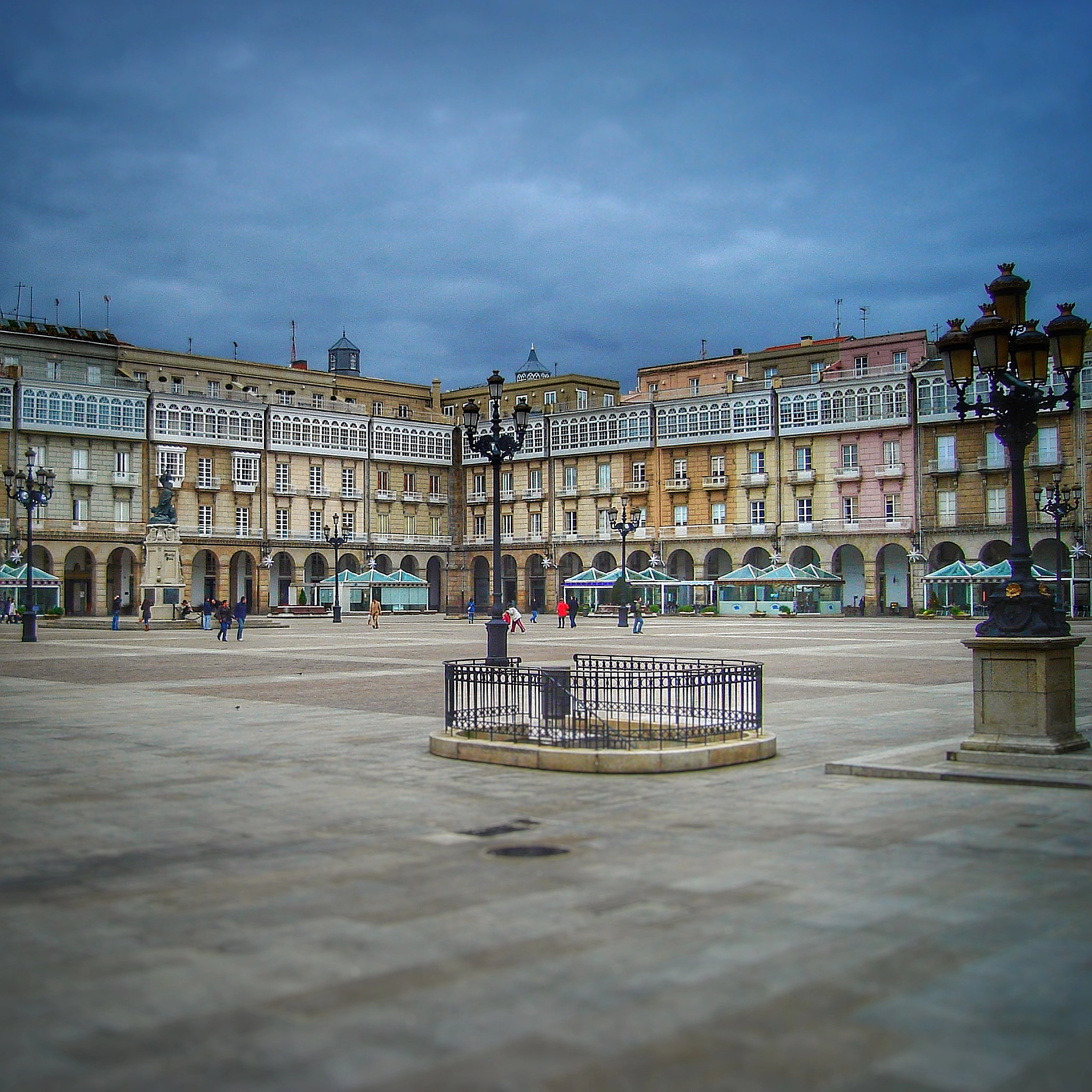 Sony DSC-S600 sample photo. Plaza maría pita en a coruña photography