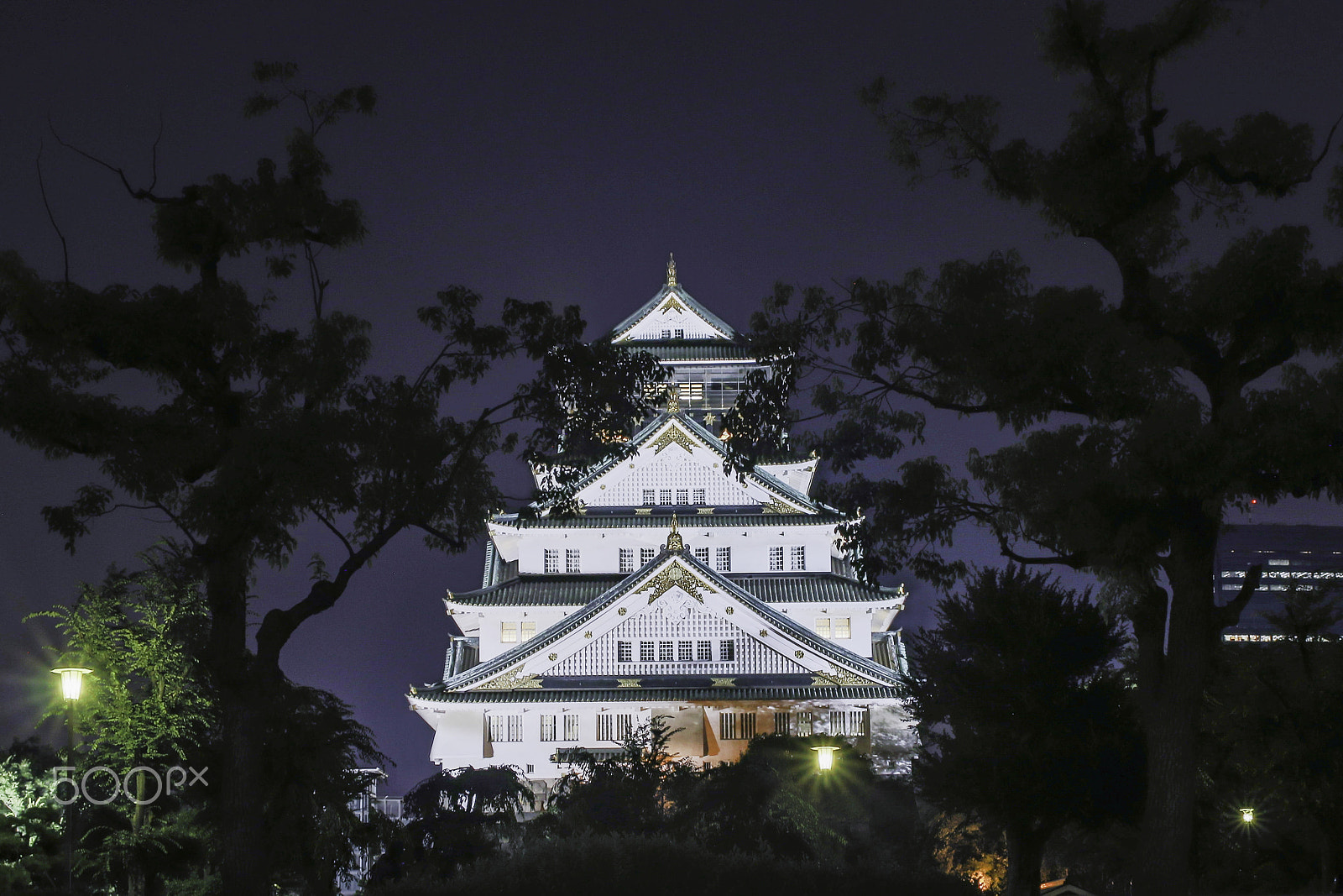 Canon EOS 70D + Canon EF 28mm F1.8 USM sample photo. Osaka castle photography