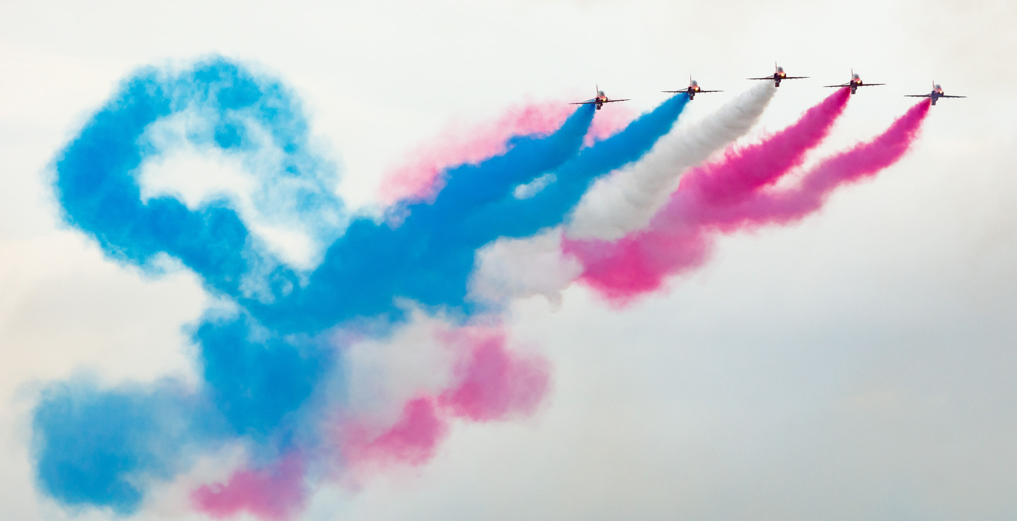 Sony SLT-A65 (SLT-A65V) + Sony 70-400mm F4-5.6 G SSM sample photo. Red, white and blue smoke photography