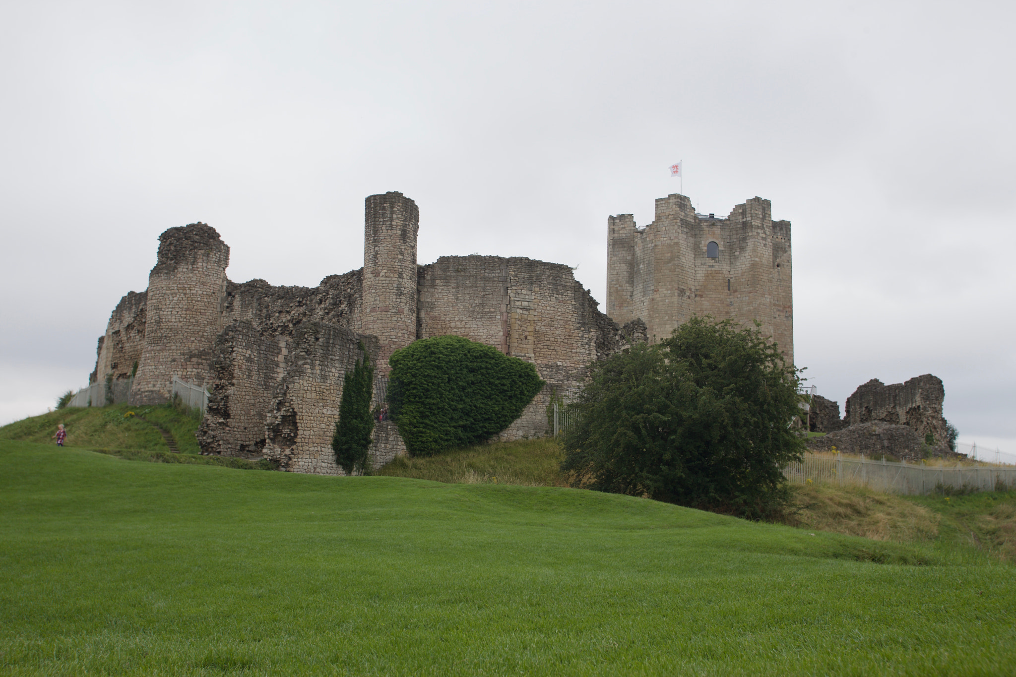 Canon EF 17-35mm f/2.8L sample photo. Conisbrough castle photography