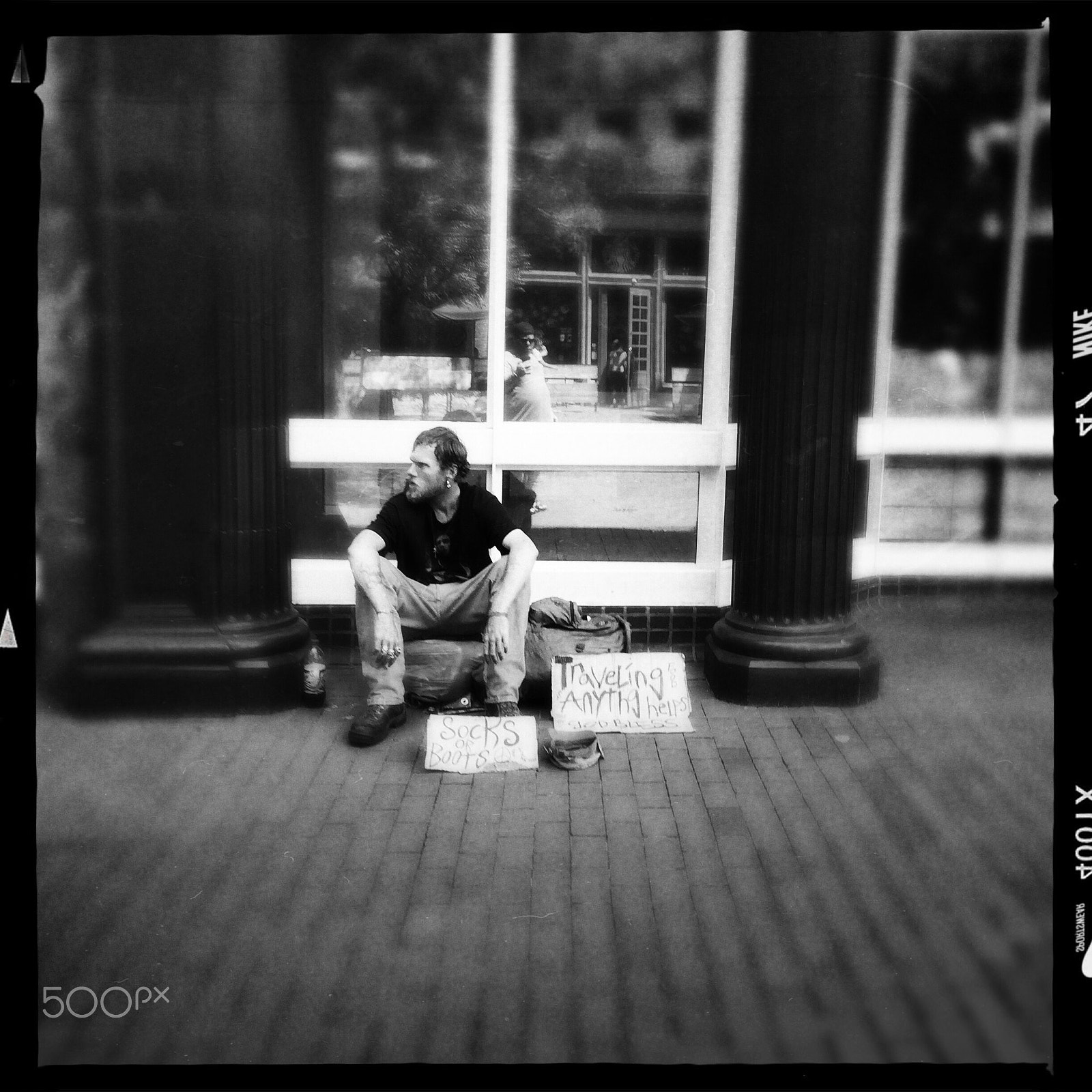 Hipstamatic 280 sample photo. Homeless! photography