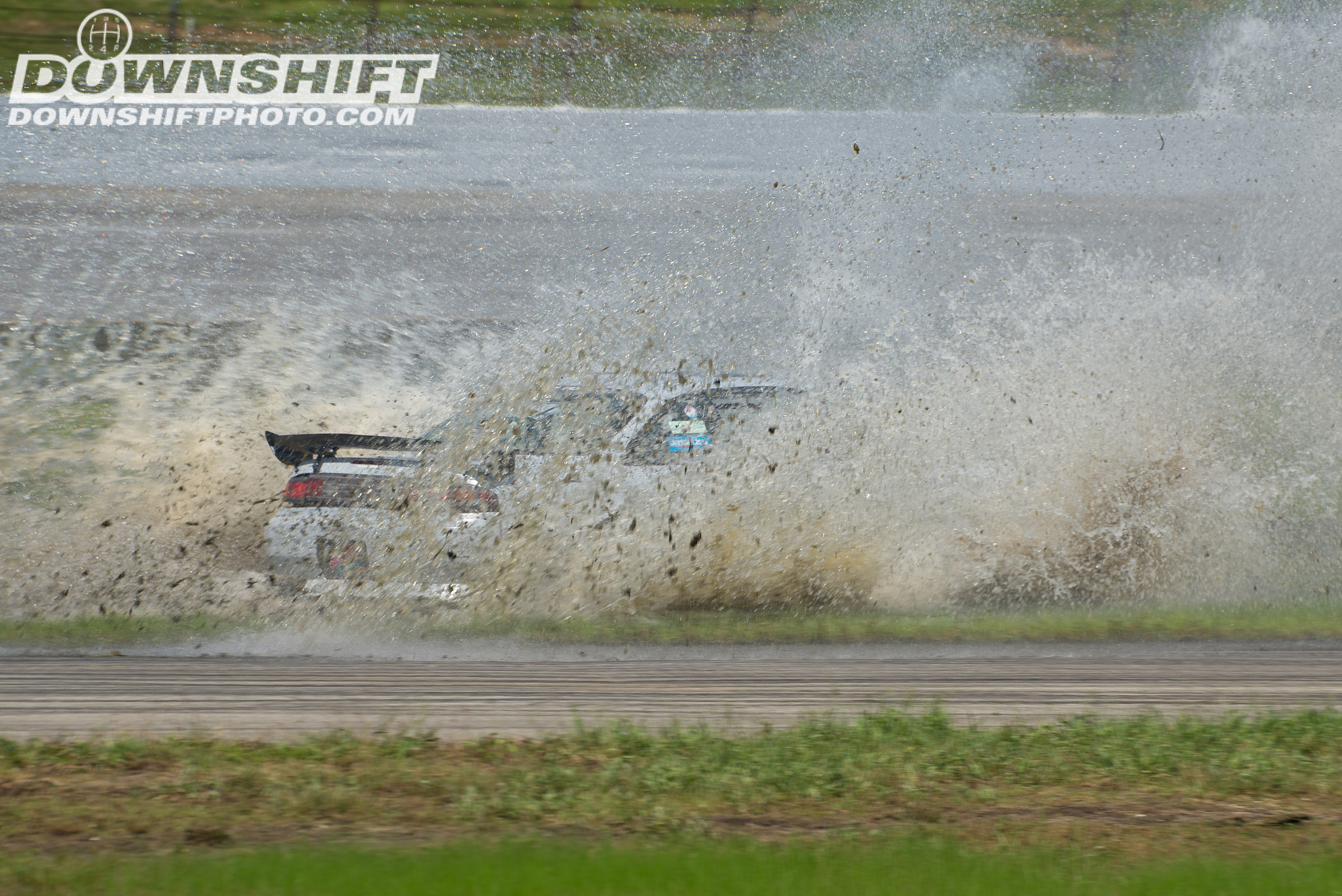 Sigma 50-500mm F4.5-6.3 DG OS HSM sample photo. Water landing photography