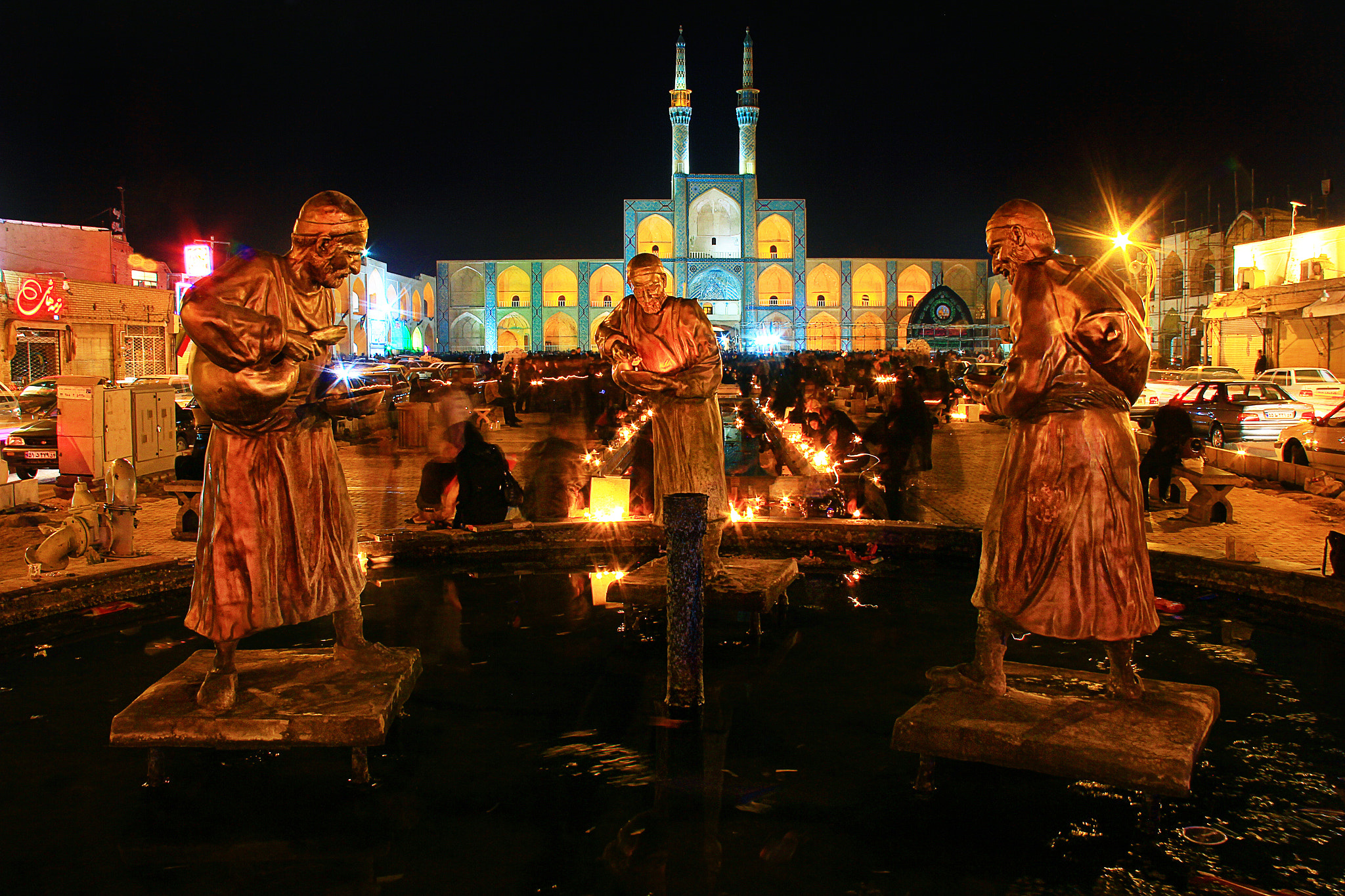 Canon EOS 550D (EOS Rebel T2i / EOS Kiss X4) sample photo. Iran_mir chakhmaq square  photography
