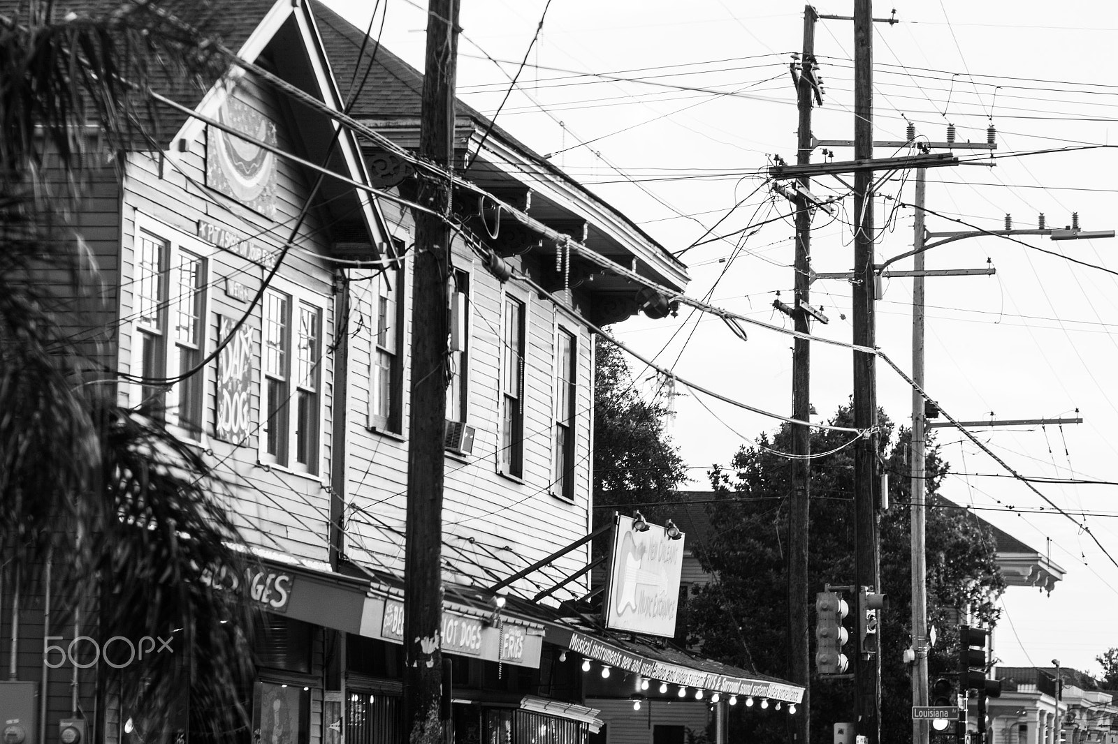 Canon EOS 650D (EOS Rebel T4i / EOS Kiss X6i) sample photo. House on magazine st. photography
